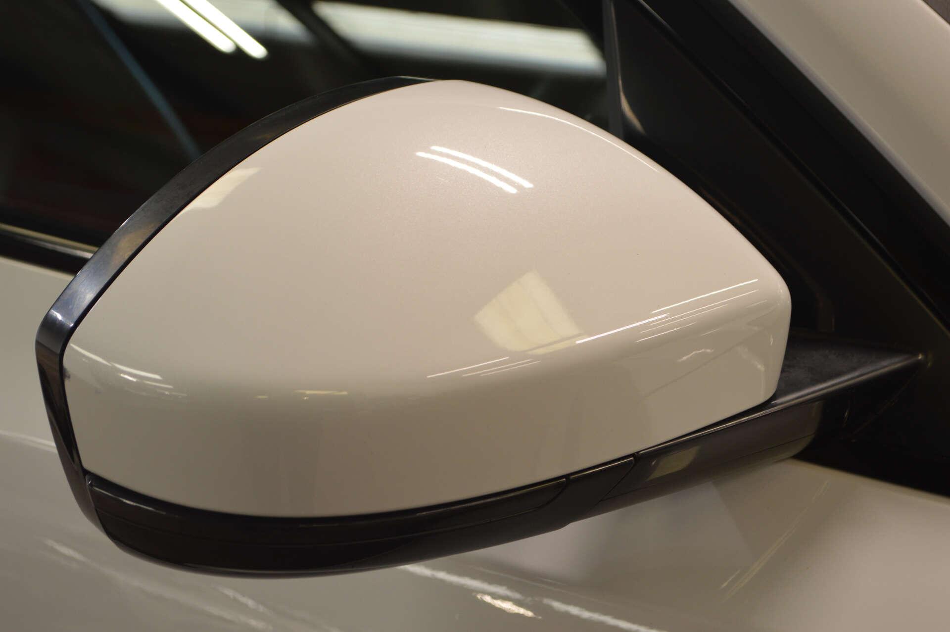 Jaguar E-Pace view 35
