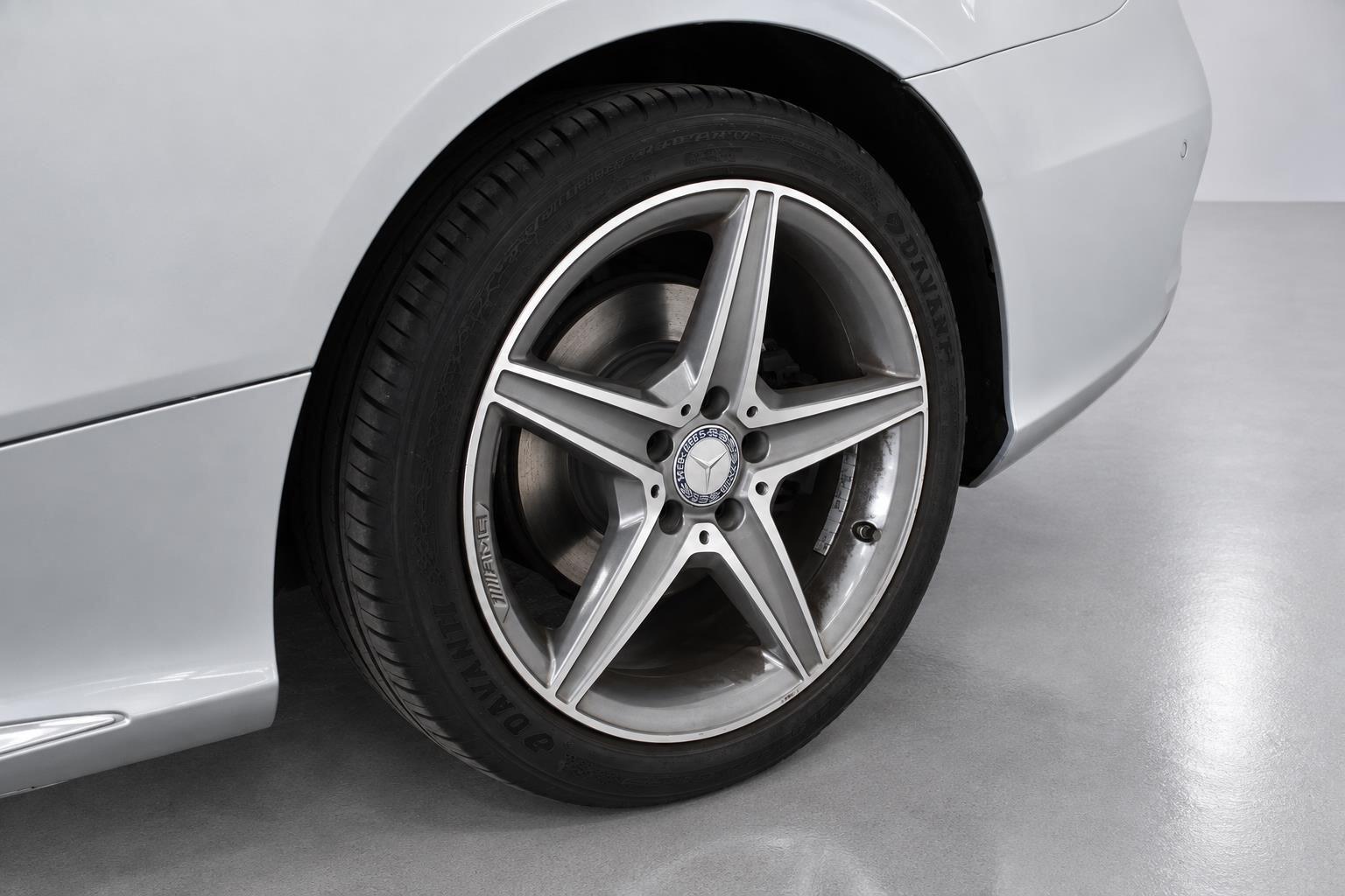 Mercedes-Benz C-Class view 55