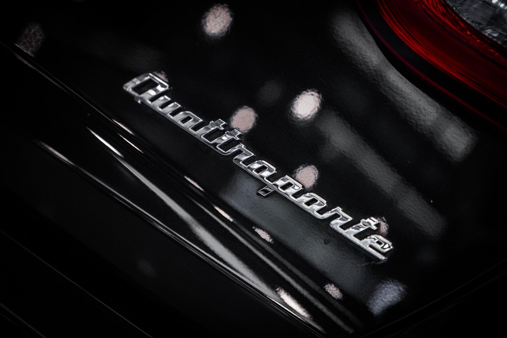 Maserati Quattroporte view 39