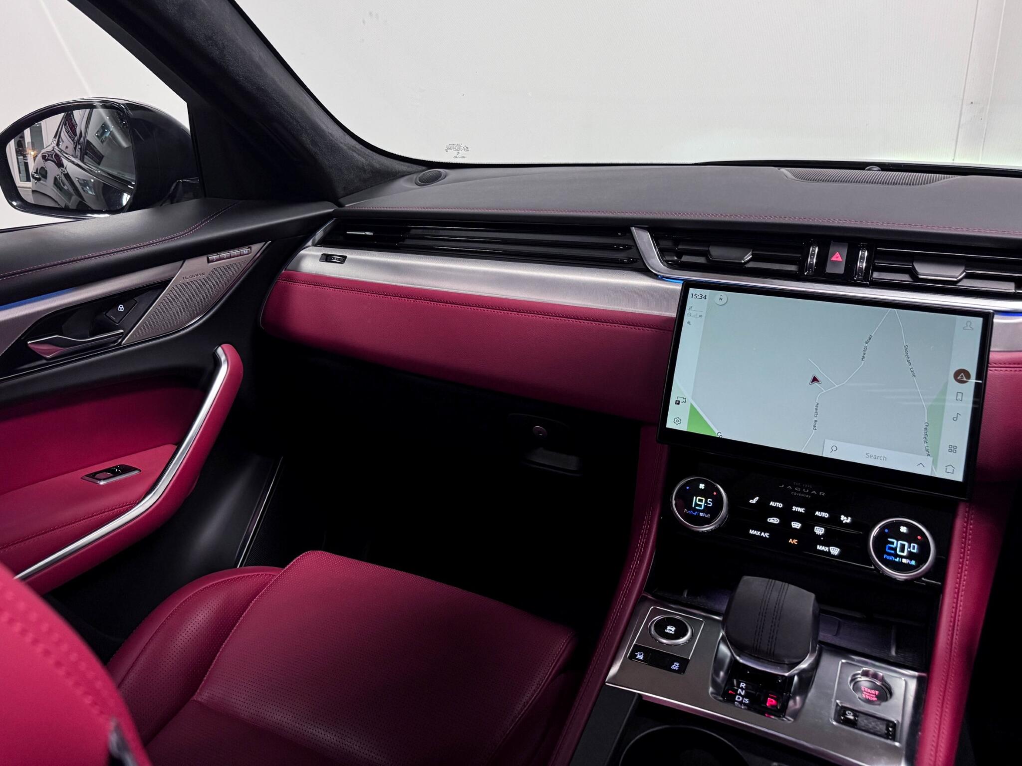 Jaguar F-Pace view 14