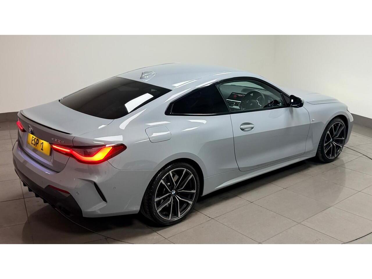 BMW 4 Series view 14