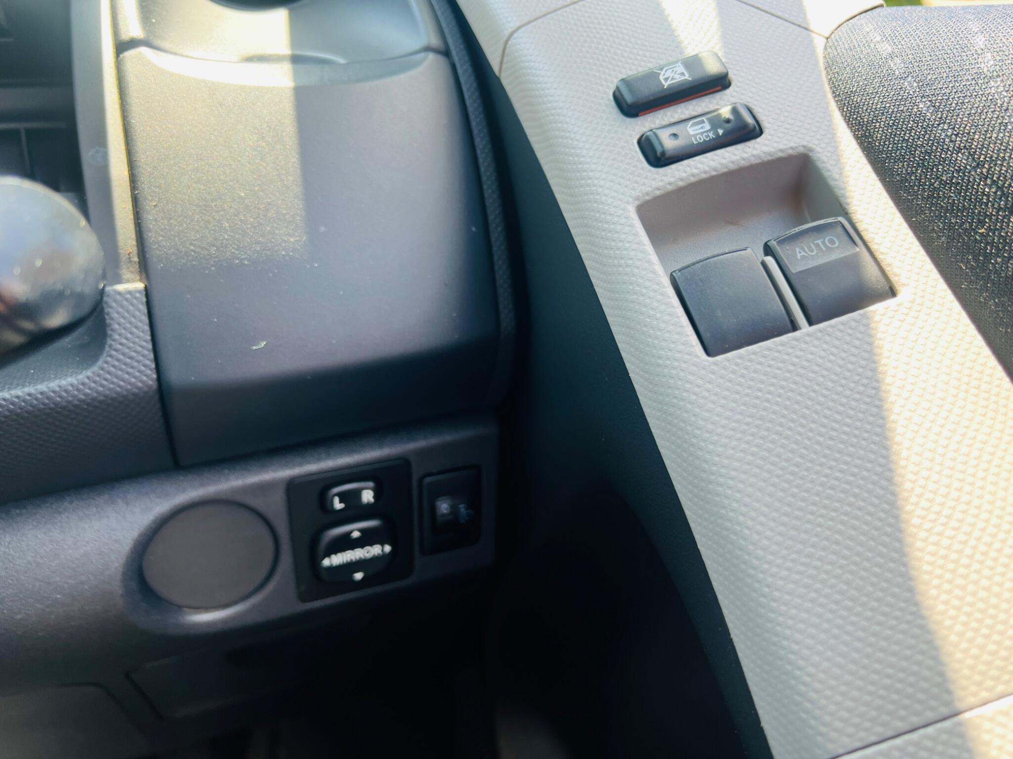 Toyota Yaris view 37