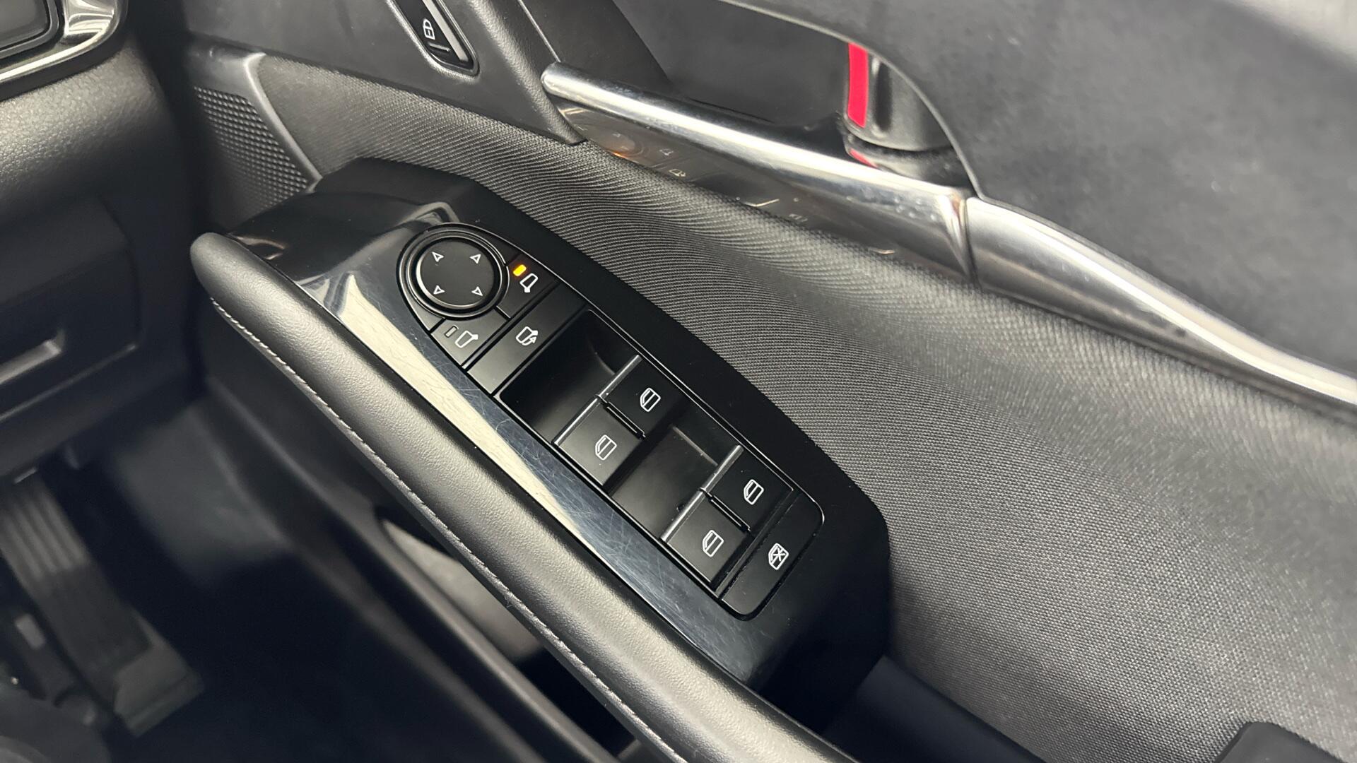 Mazda CX-30 view 43