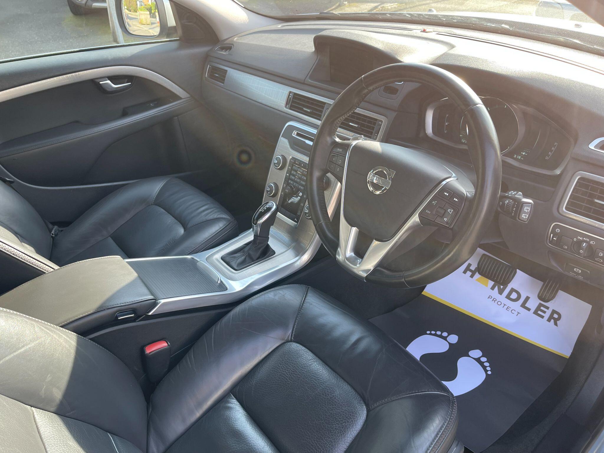 Volvo XC70 view 23