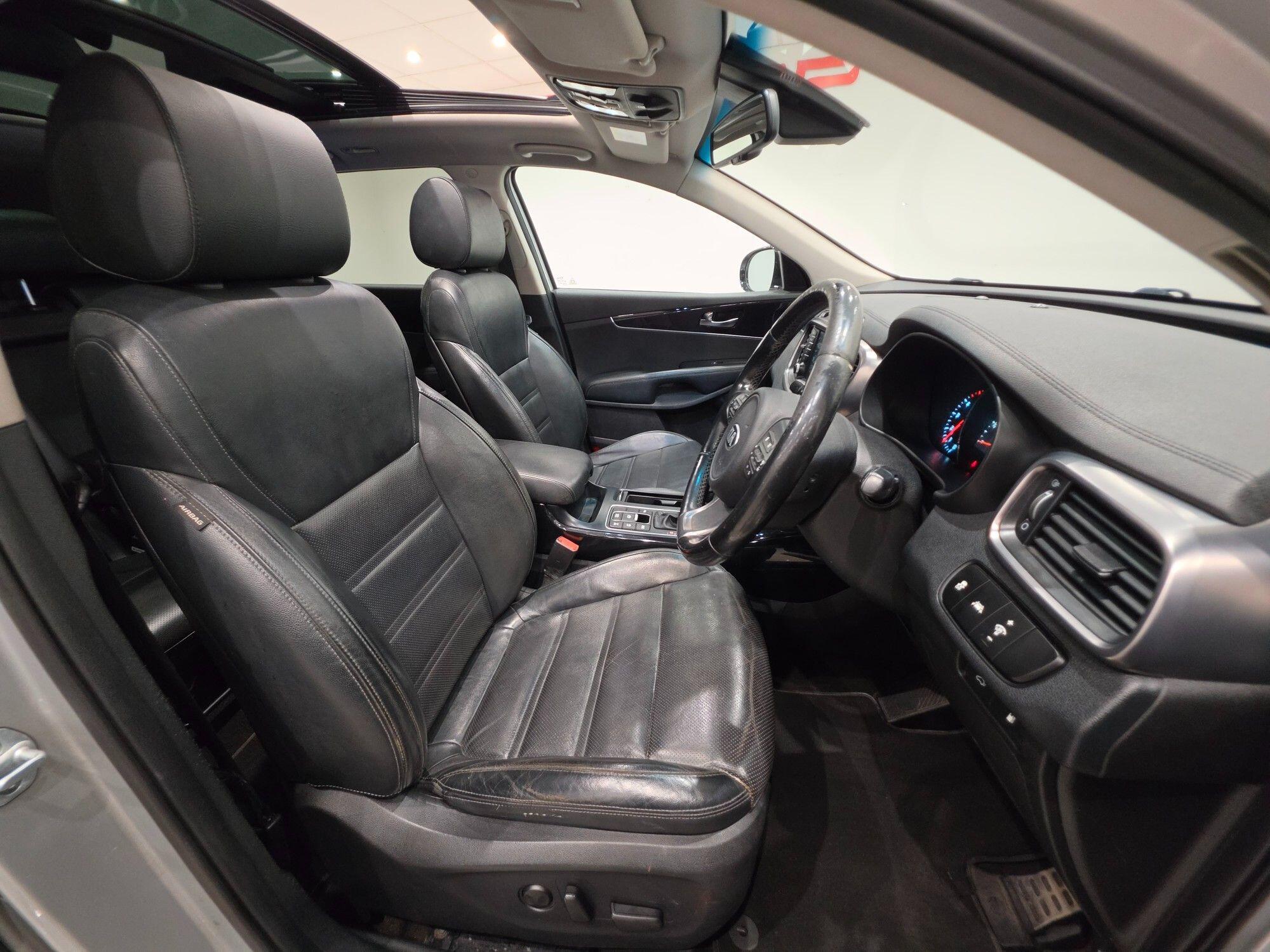 Kia Sorento view 24