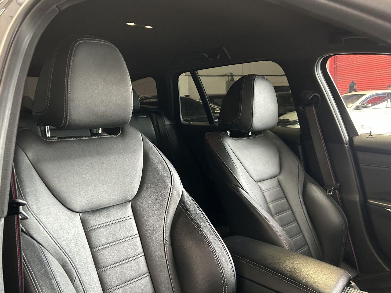 BMW 3 Series view 29