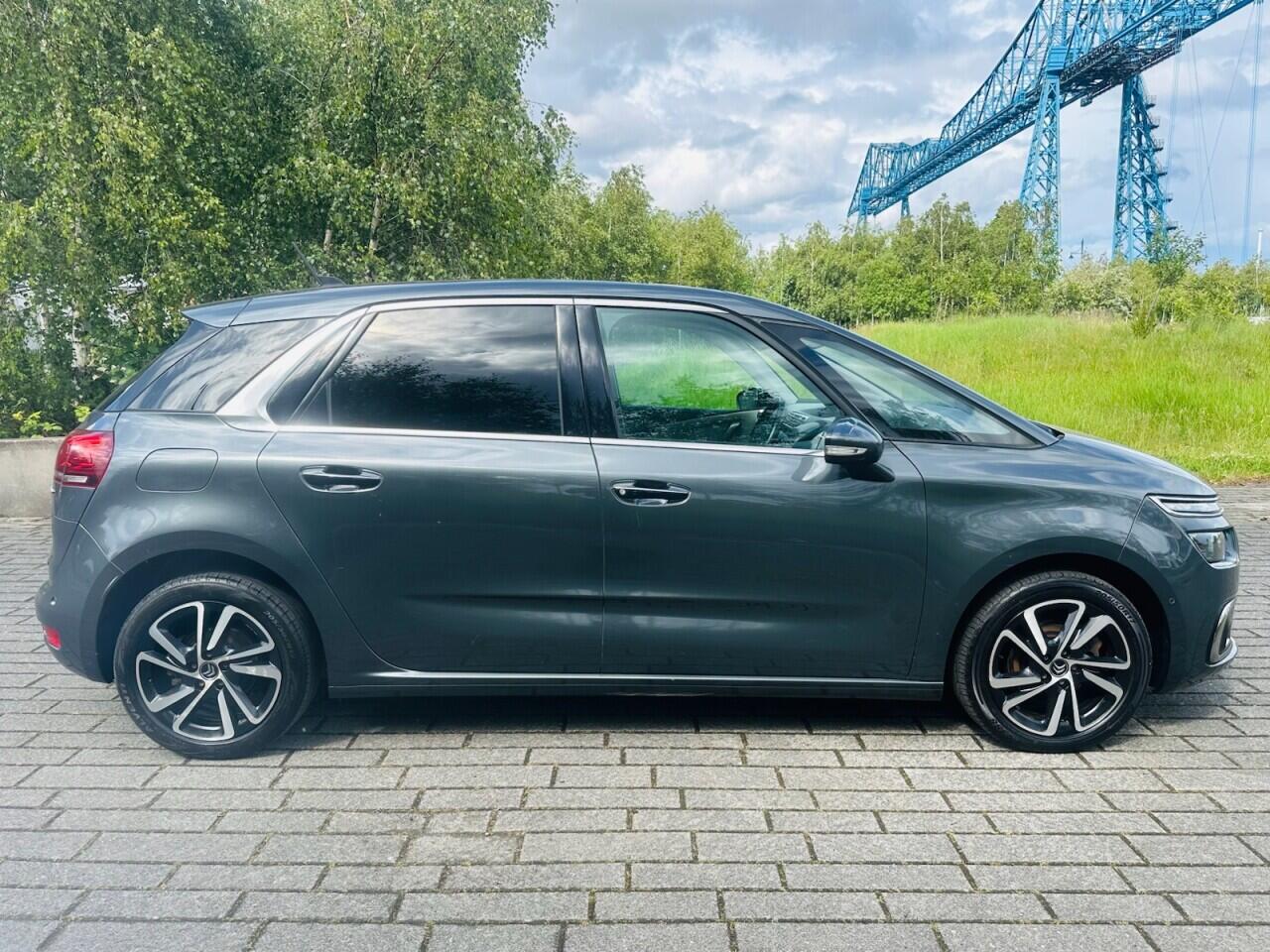 Citroen C4 Picasso view 7