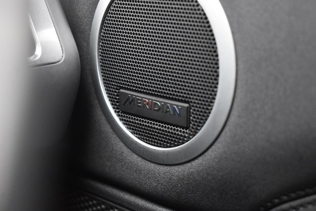 Land Rover Discovery 3 view 45