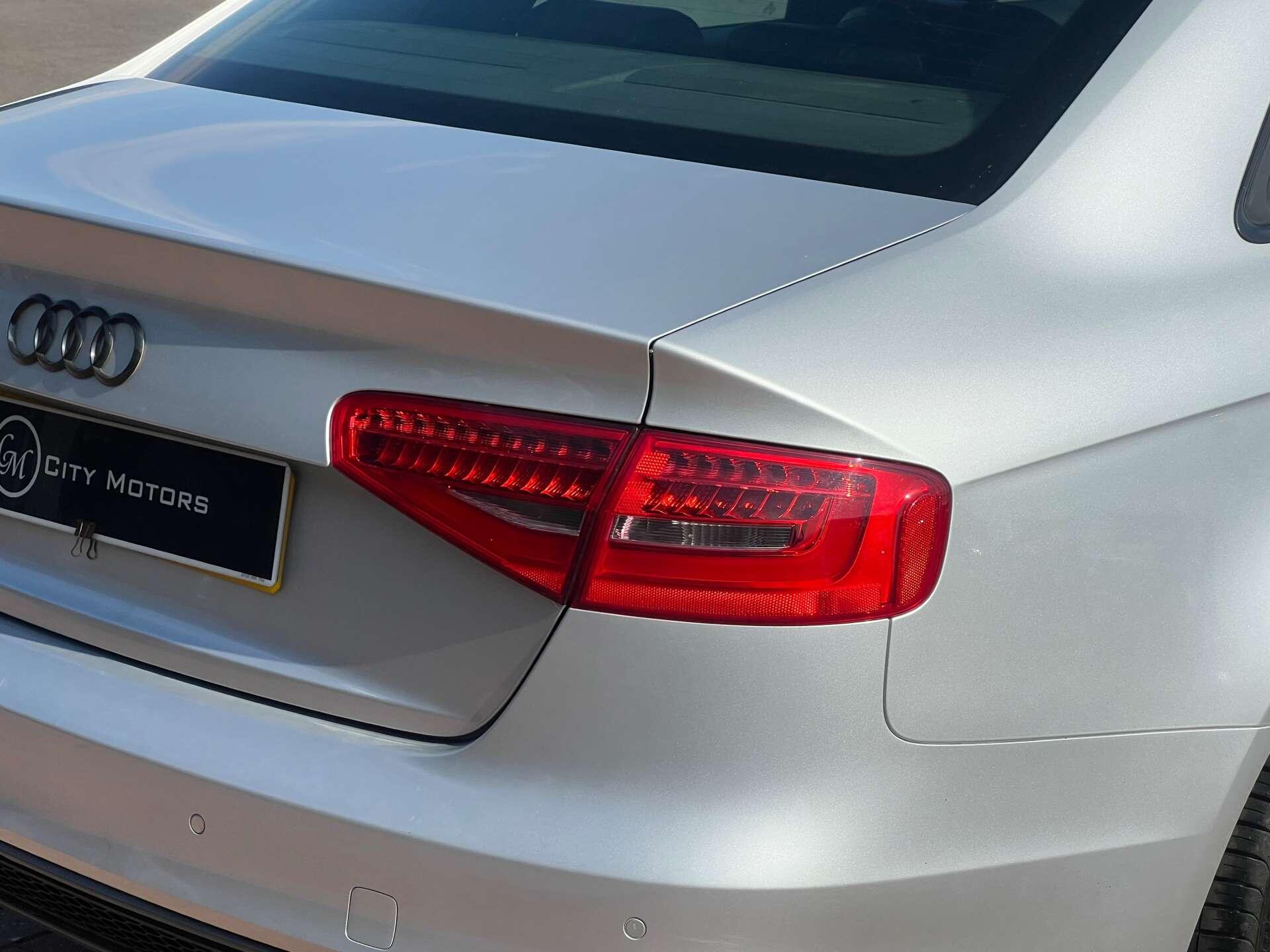 Audi A4 view 9