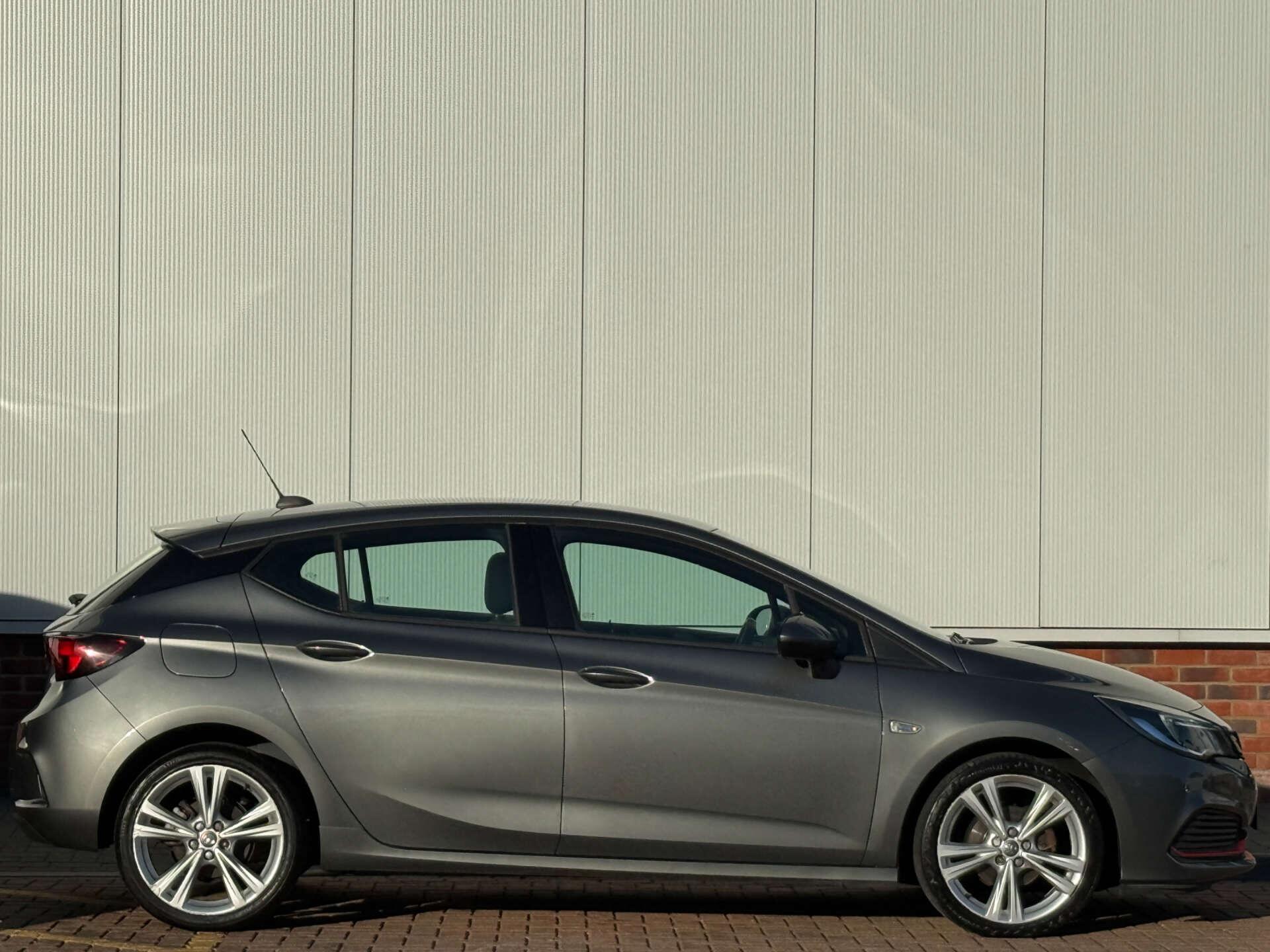 Vauxhall Astra view 7