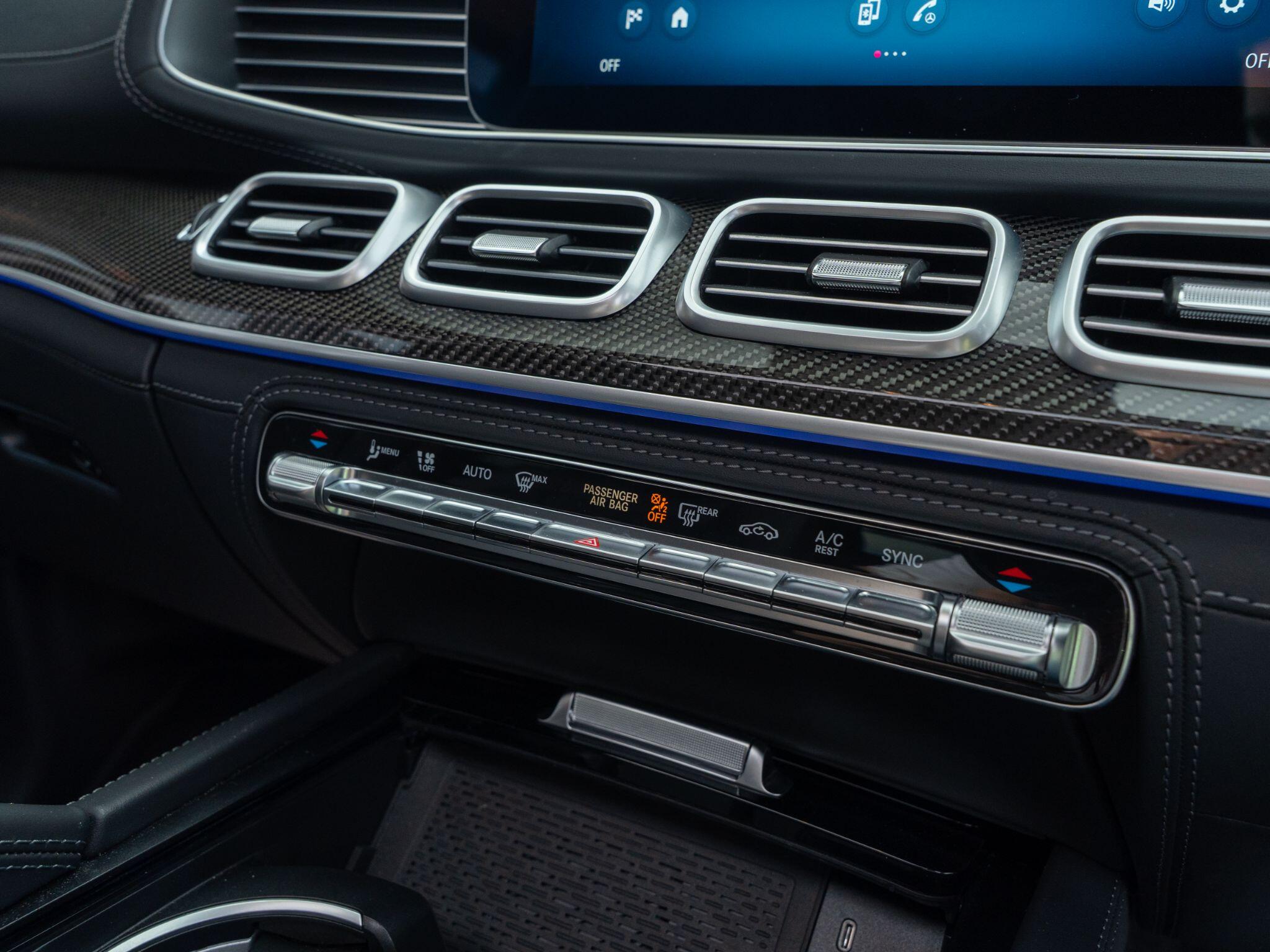 Mercedes-Benz Gle view 52