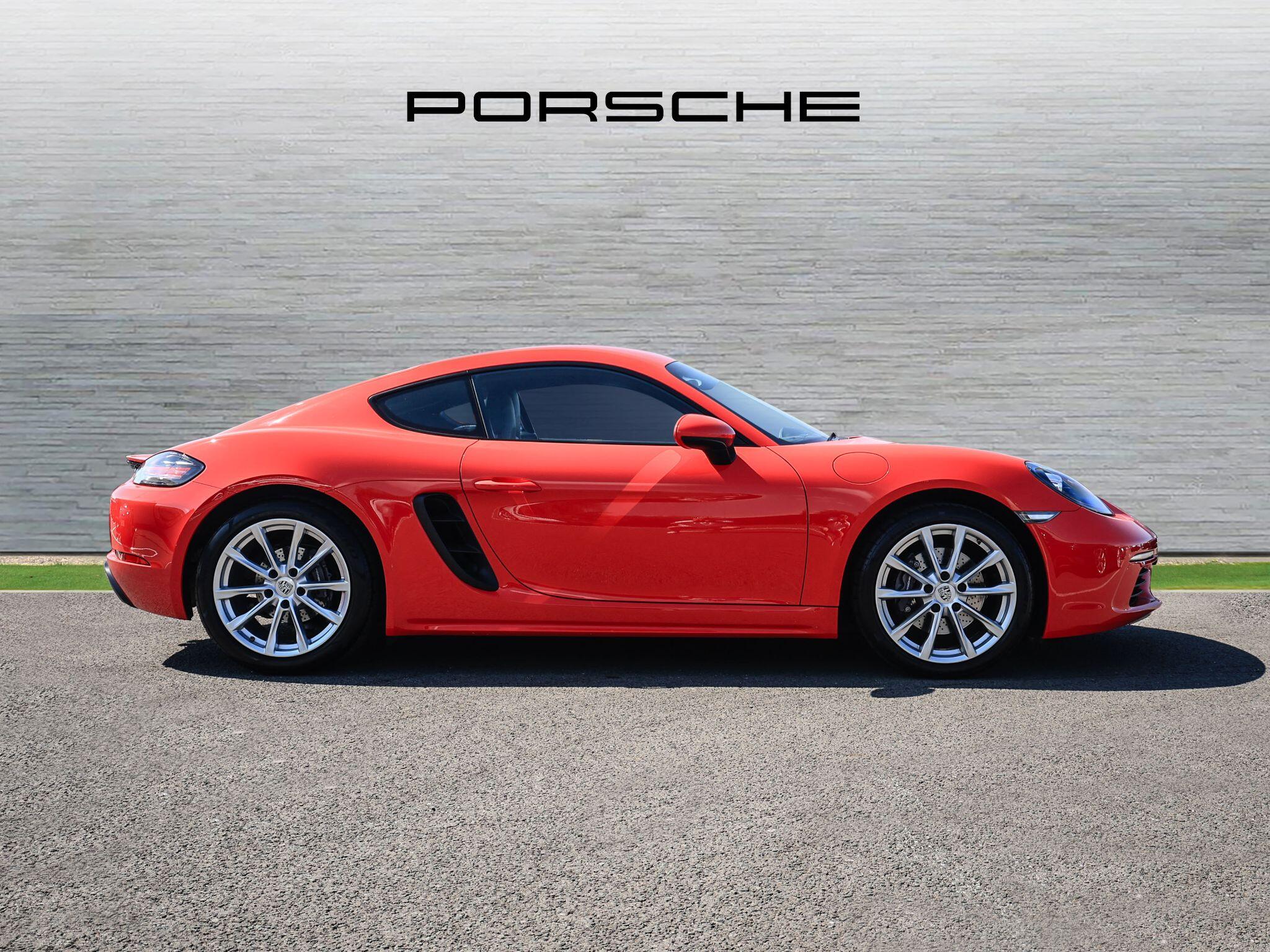 Porsche Cayman view 37