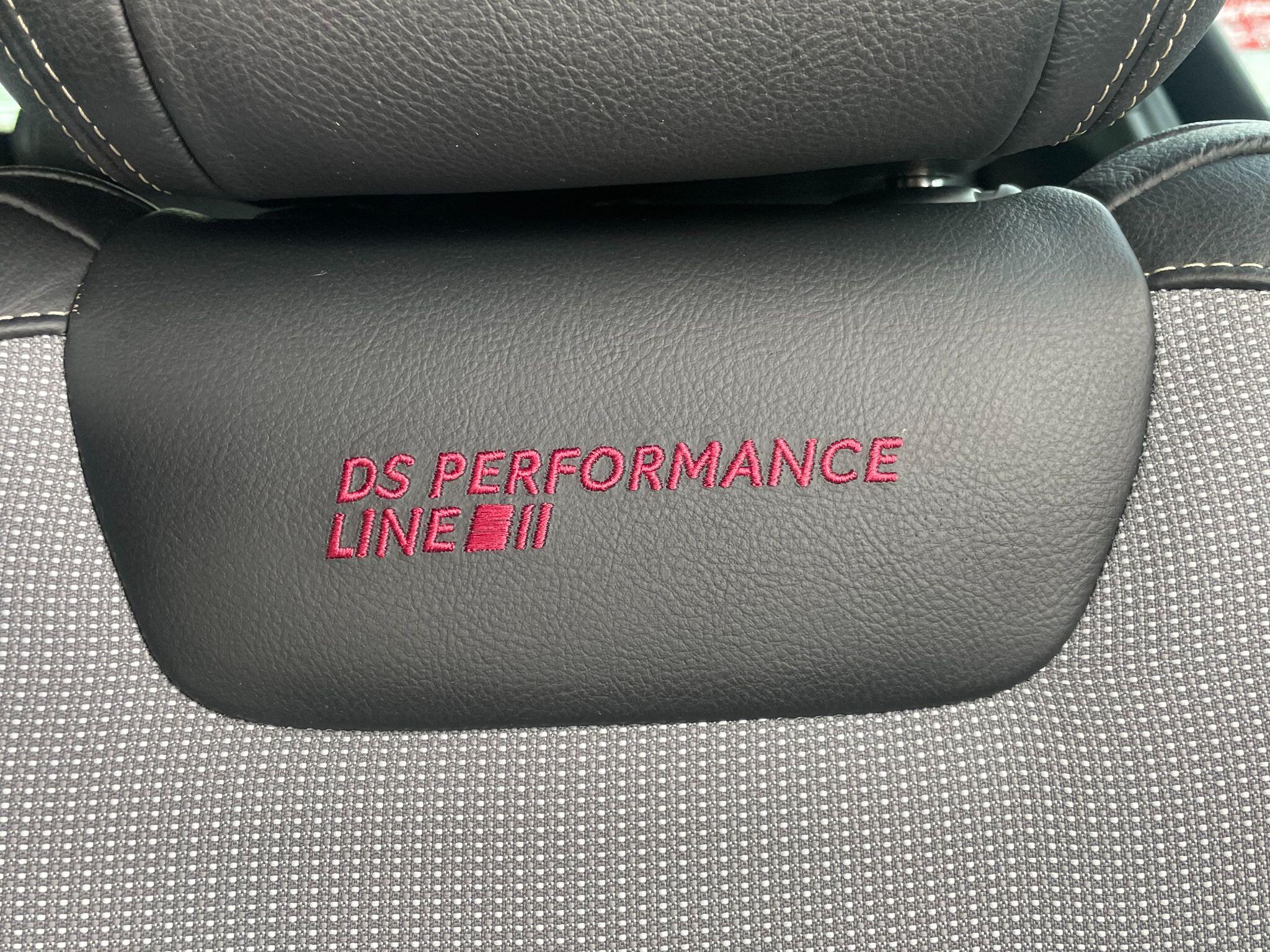 DS Automobiles DS 4 view 25