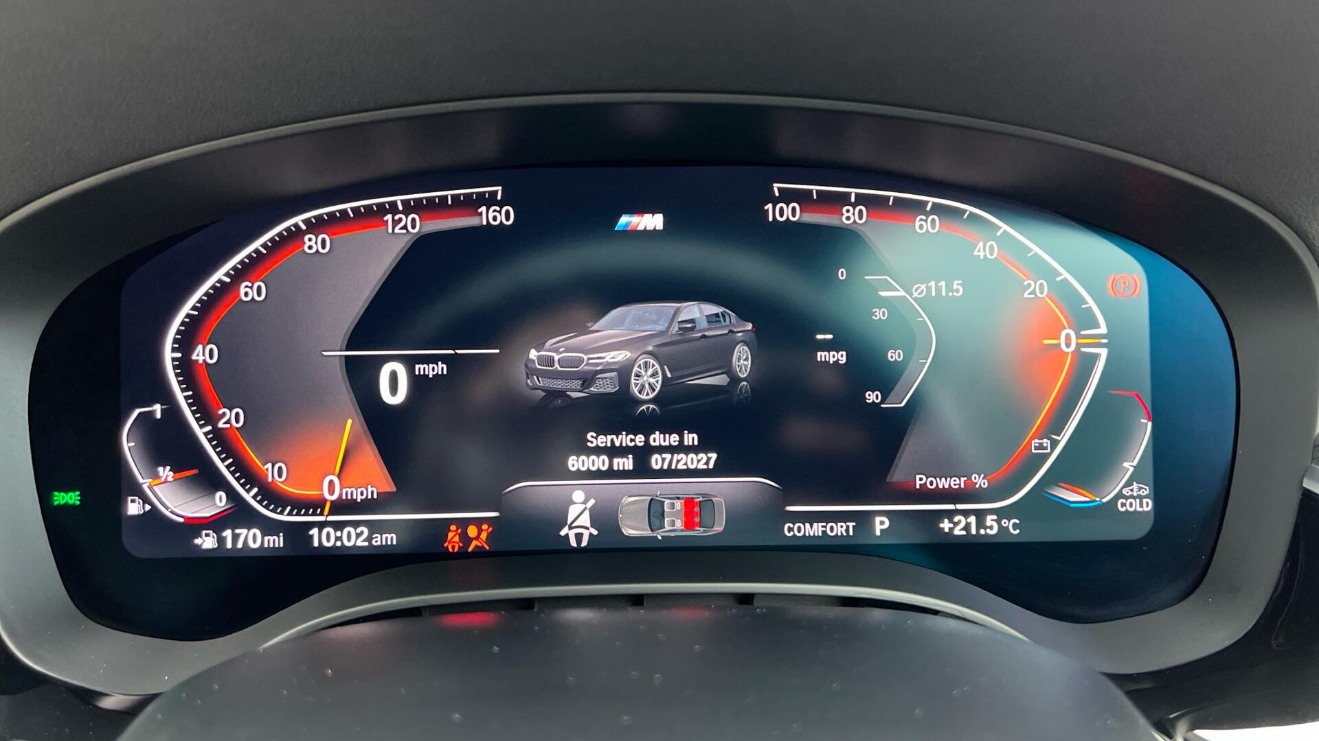 BMW 5 Series view 9