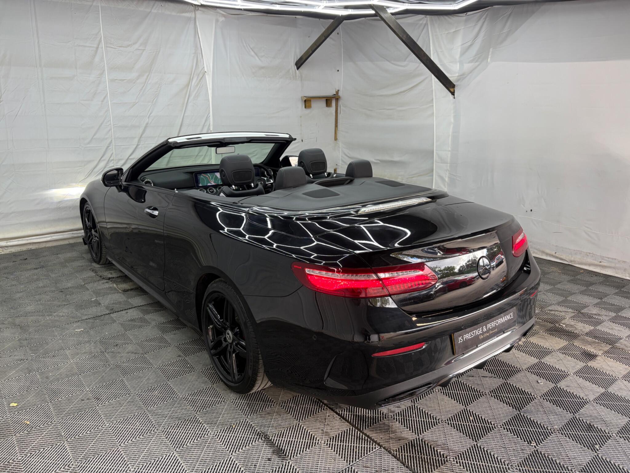 Mercedes-Benz E-Class view 4