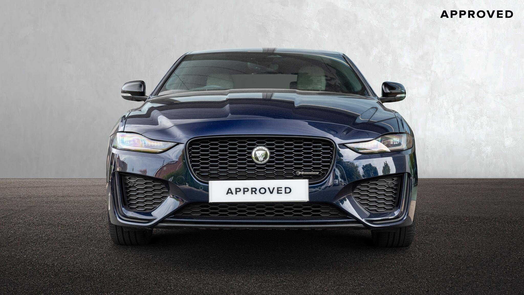 Jaguar Xe view 7