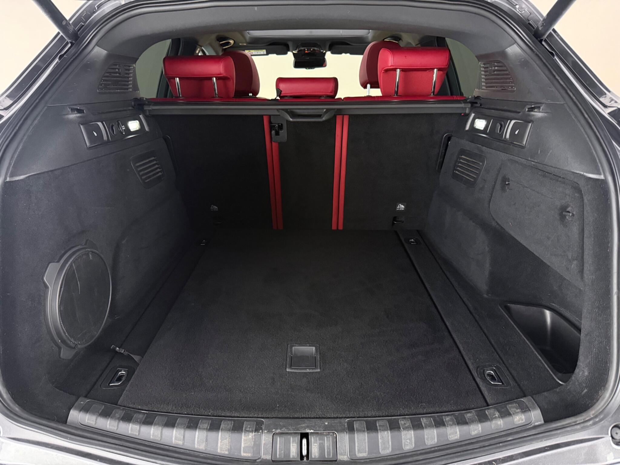 Alfa Romeo Stelvio view 10