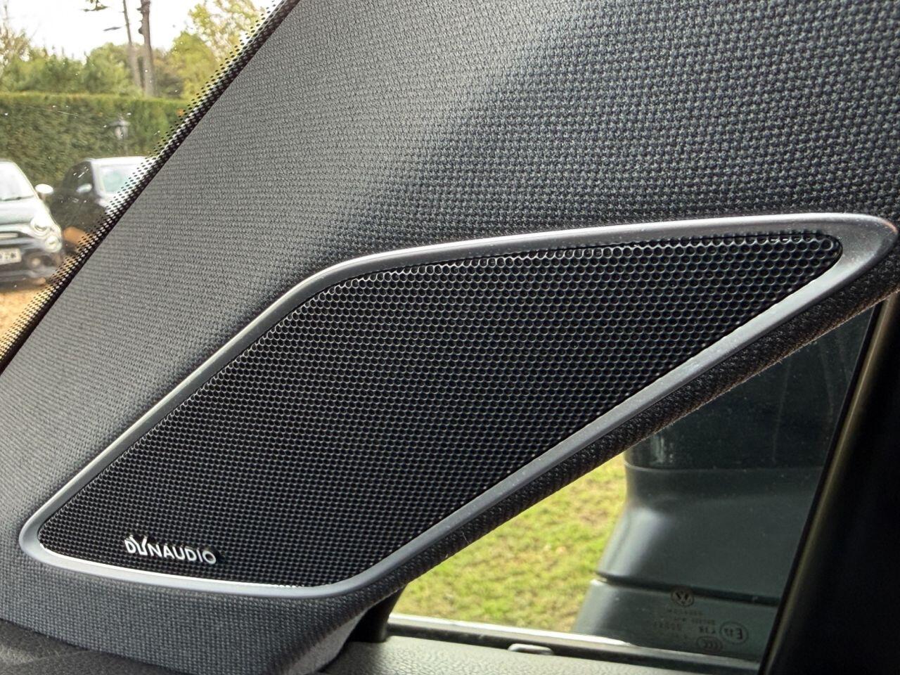 Volkswagen Touareg view 26