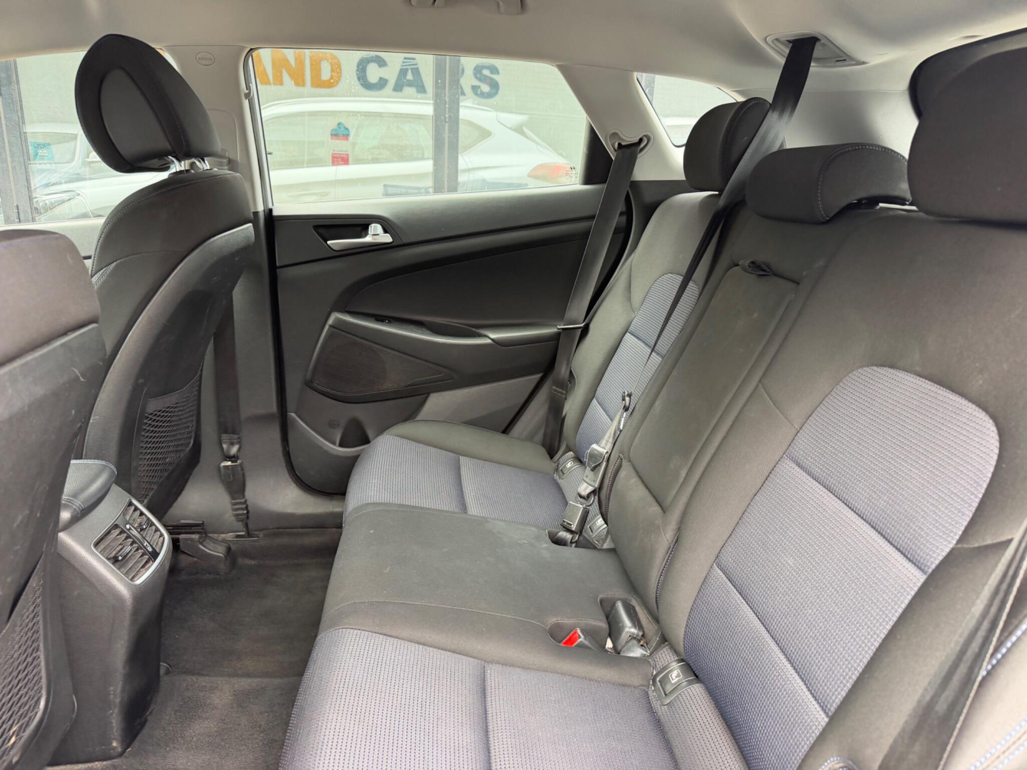 Hyundai Tucson view 25
