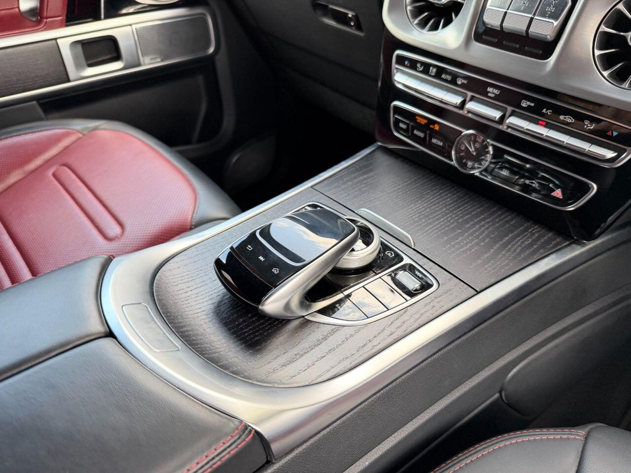 Mercedes-Benz G-Class view 41