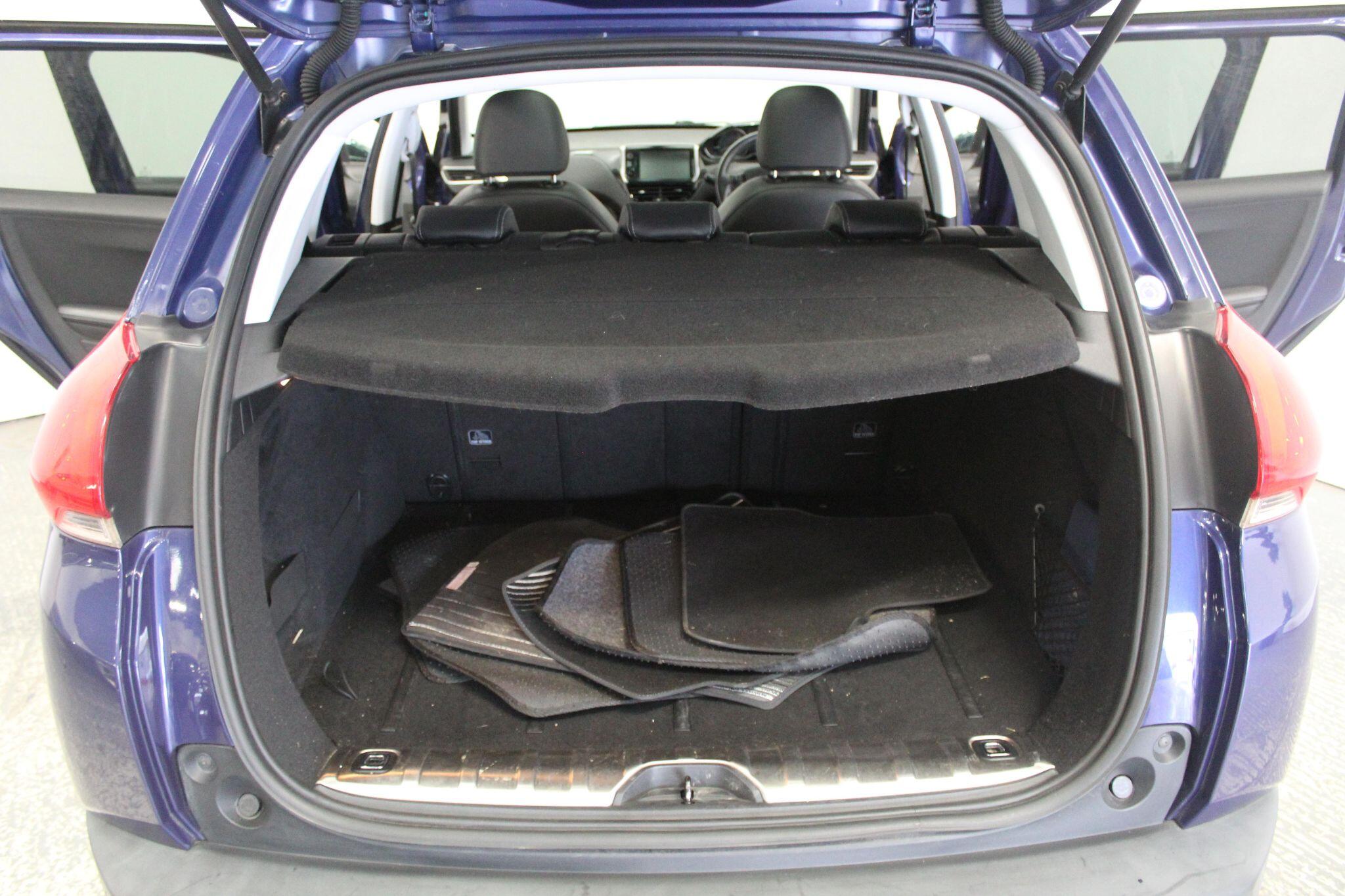 Peugeot 2008 view 23