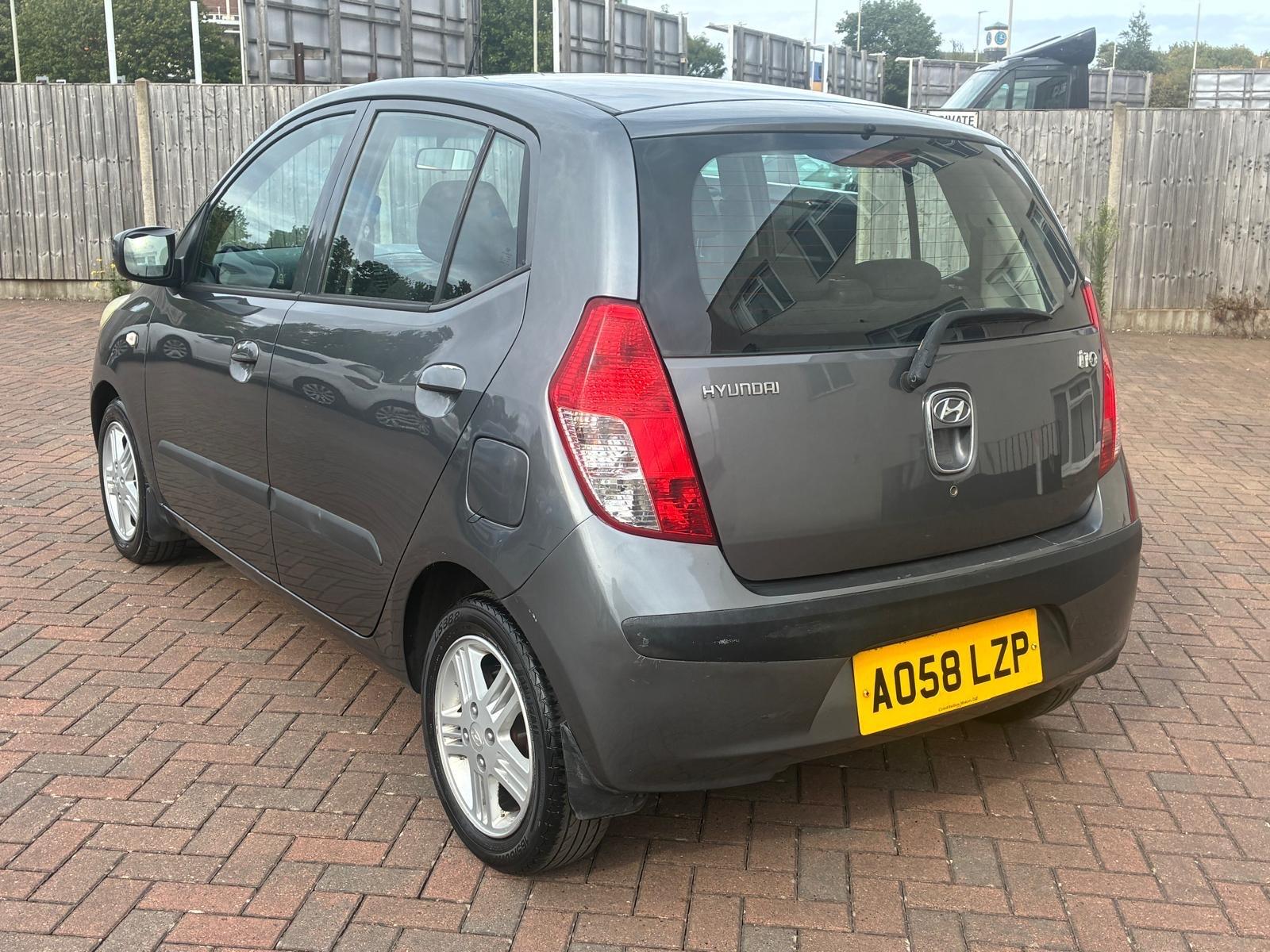 Hyundai i10 view 9