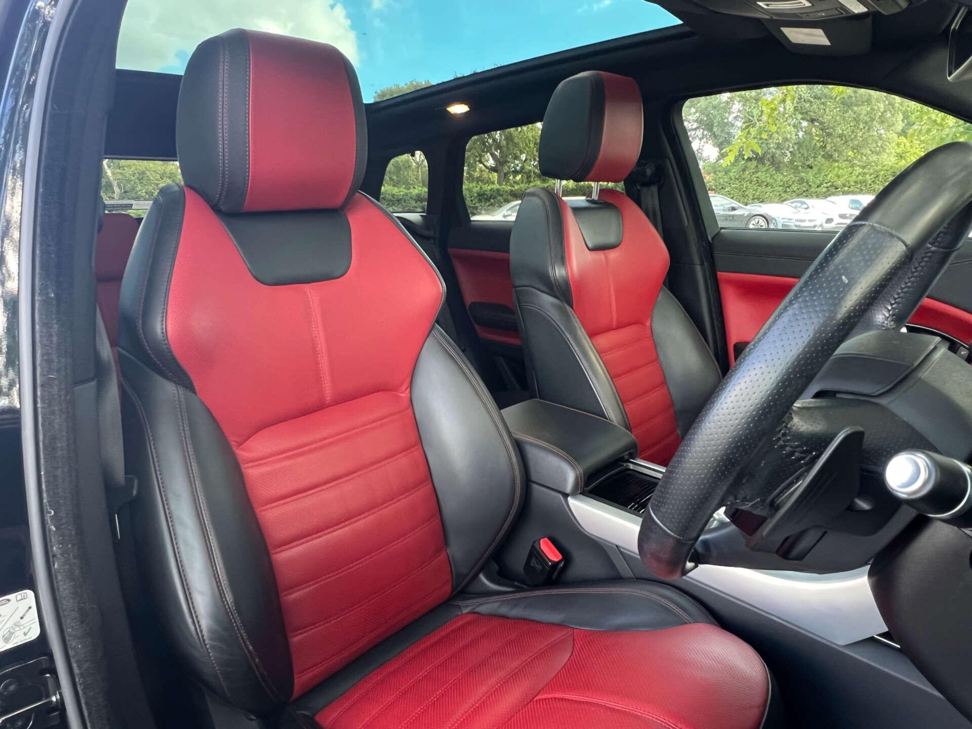 Land Rover Range Rover Evoque view 8