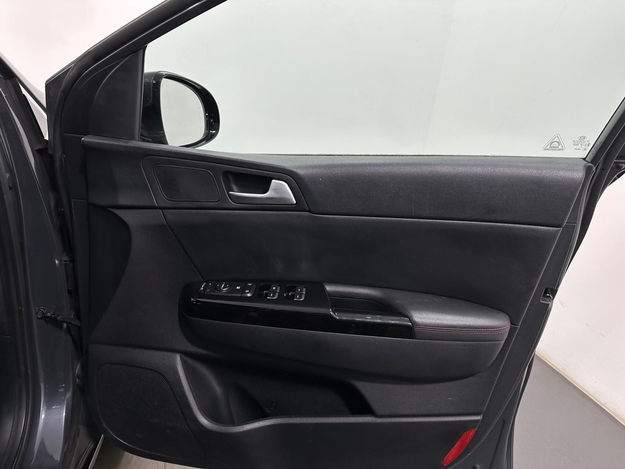 Kia Sportage view 33