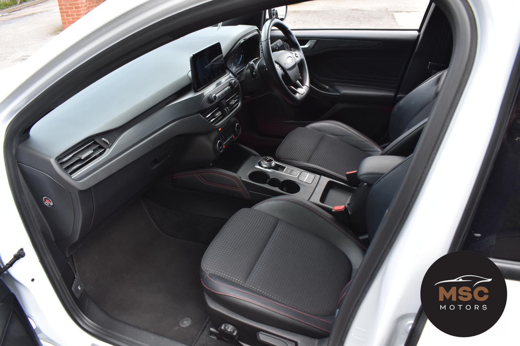 Ford Focus view 34