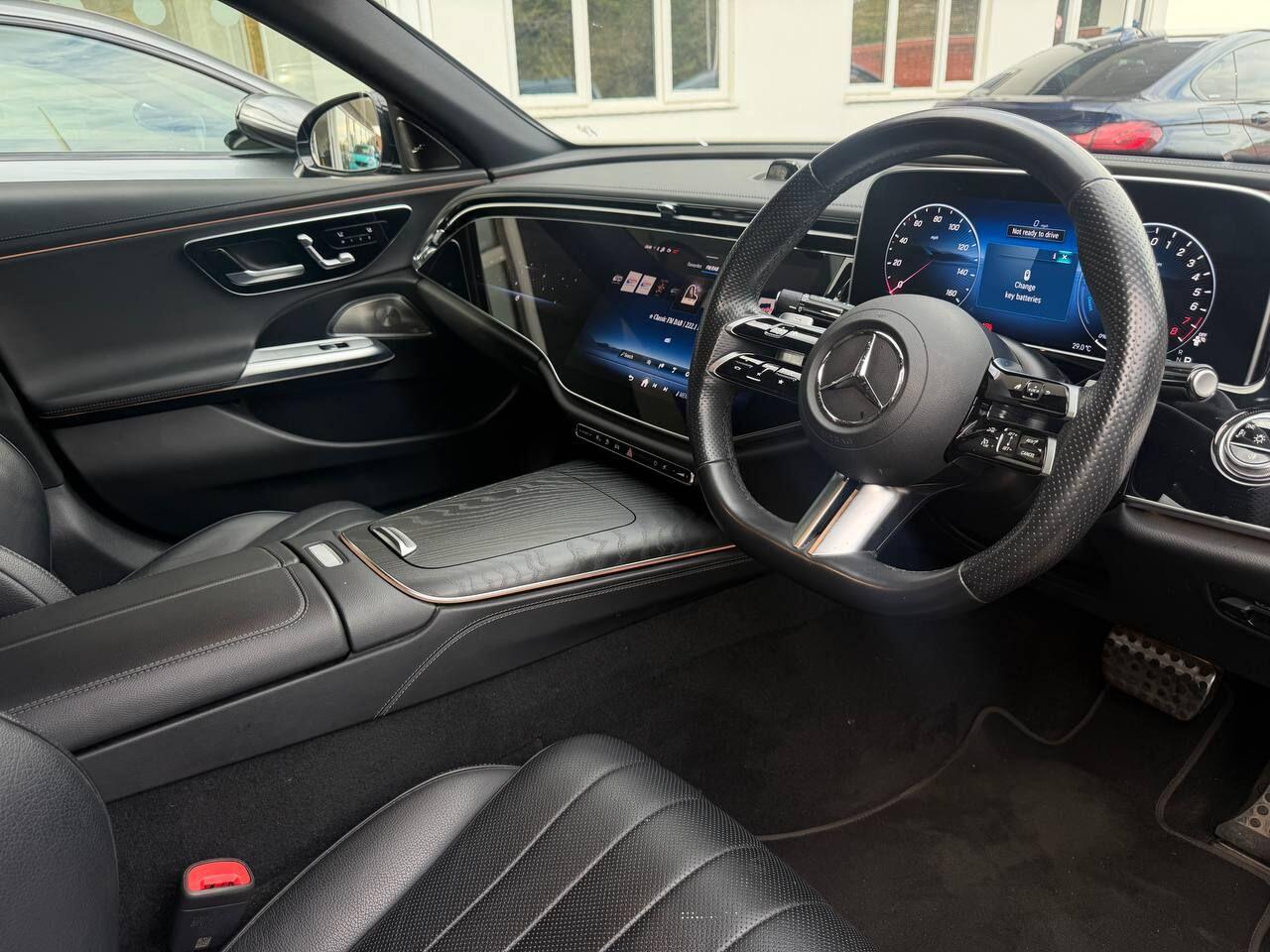 Mercedes-Benz E-Class view 10