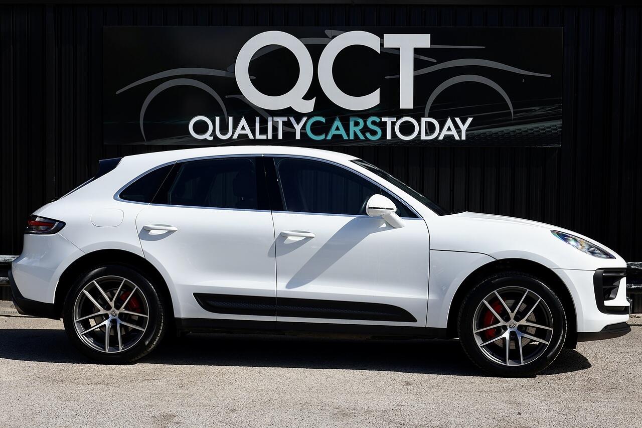 Porsche Macan view 6