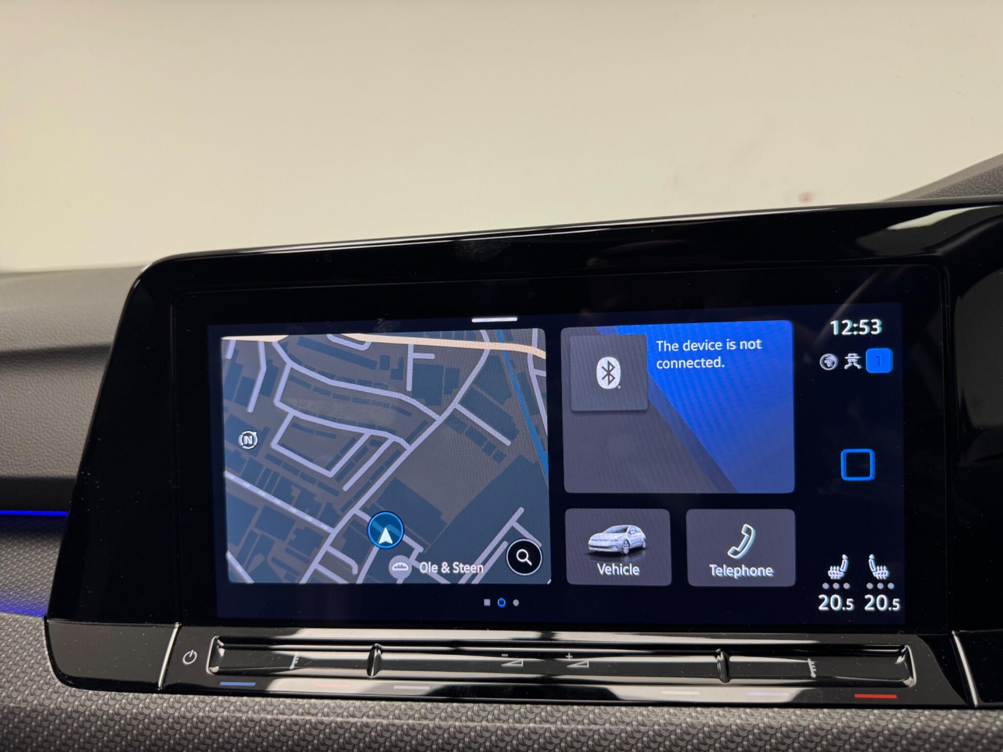 Volkswagen Golf view 26