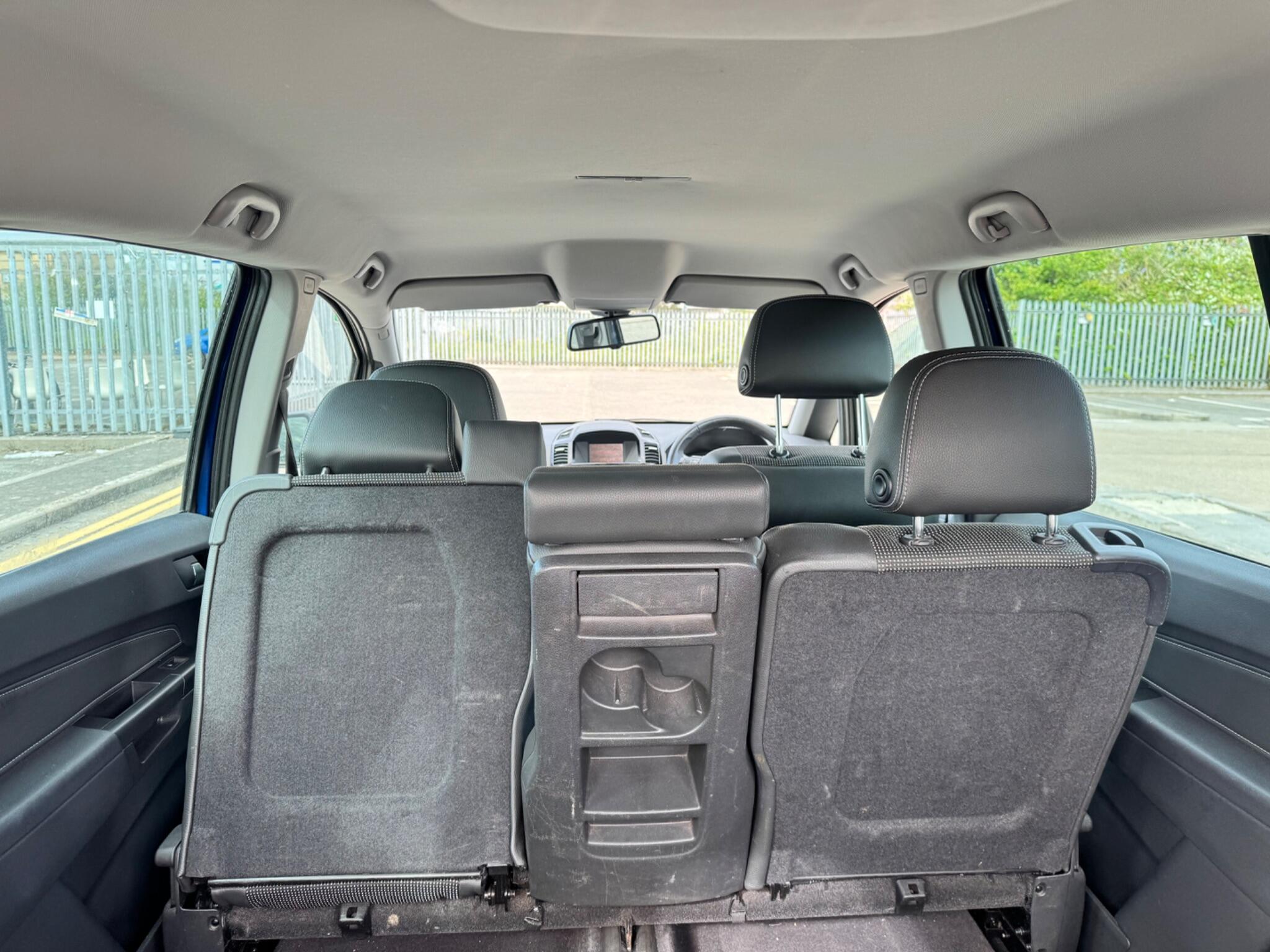Vauxhall Zafira view 36