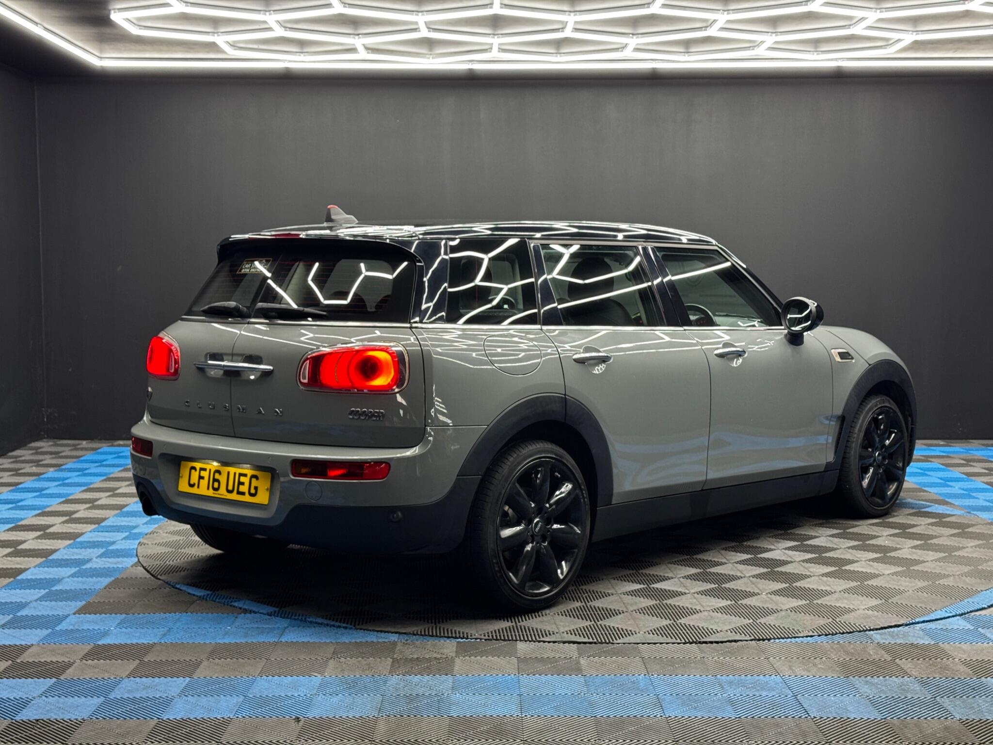 Mini Clubman view 5
