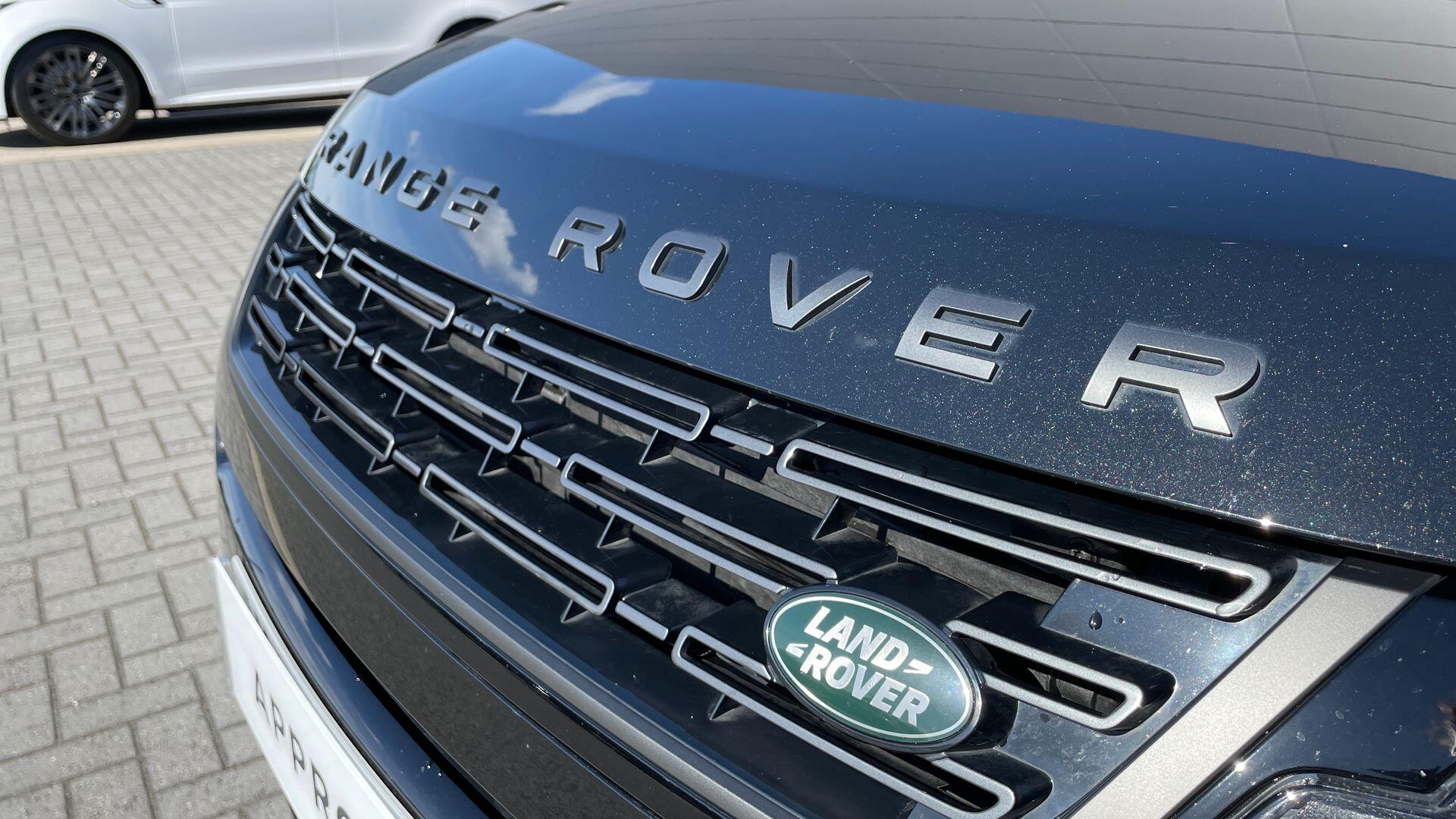 Land Rover Range Rover Evoque view 31