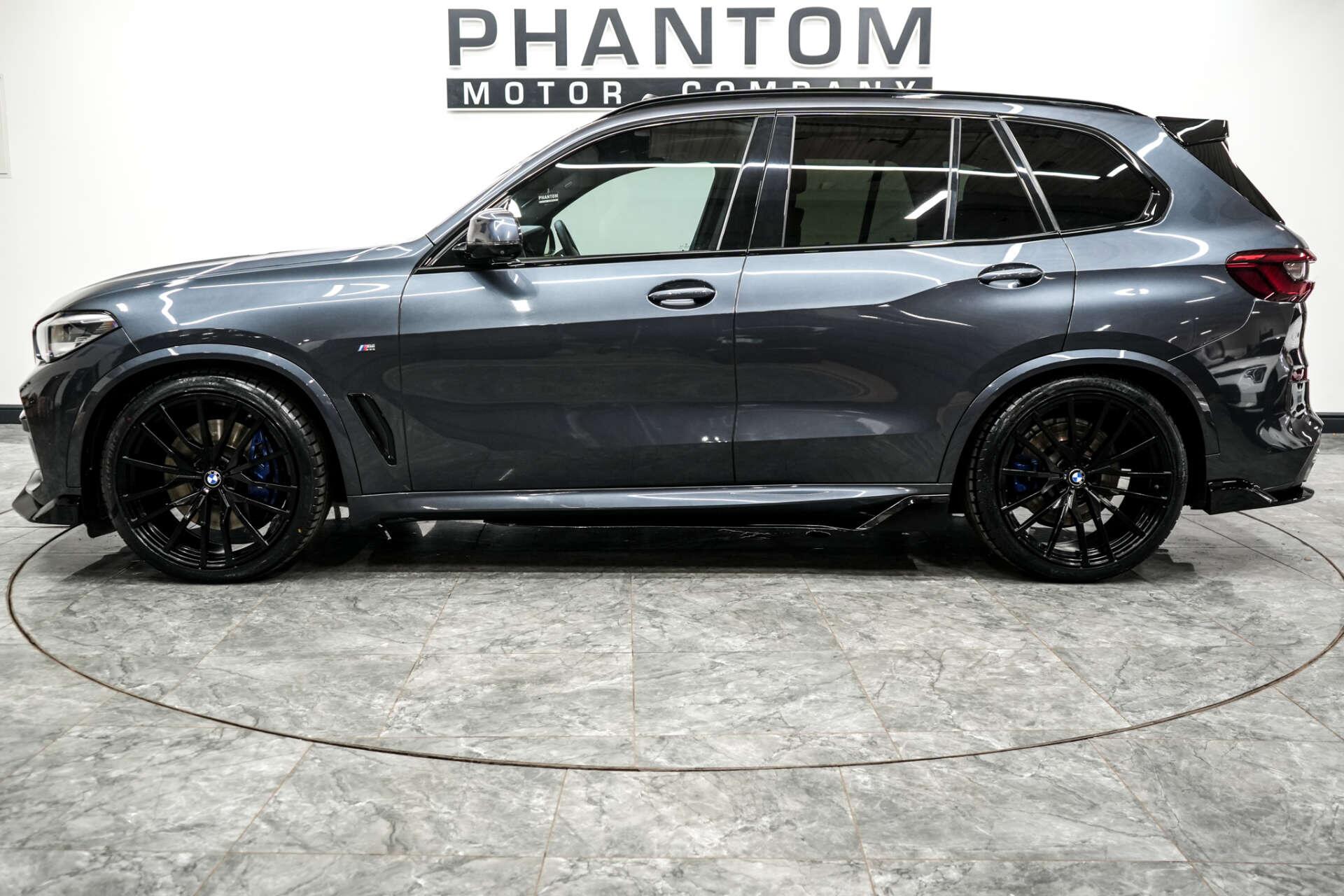 BMW X5 view 3