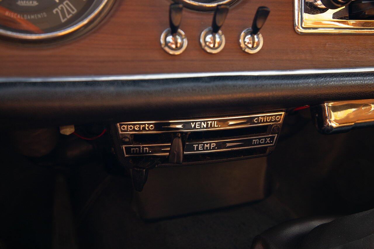 Alfa Romeo Giulia view 58