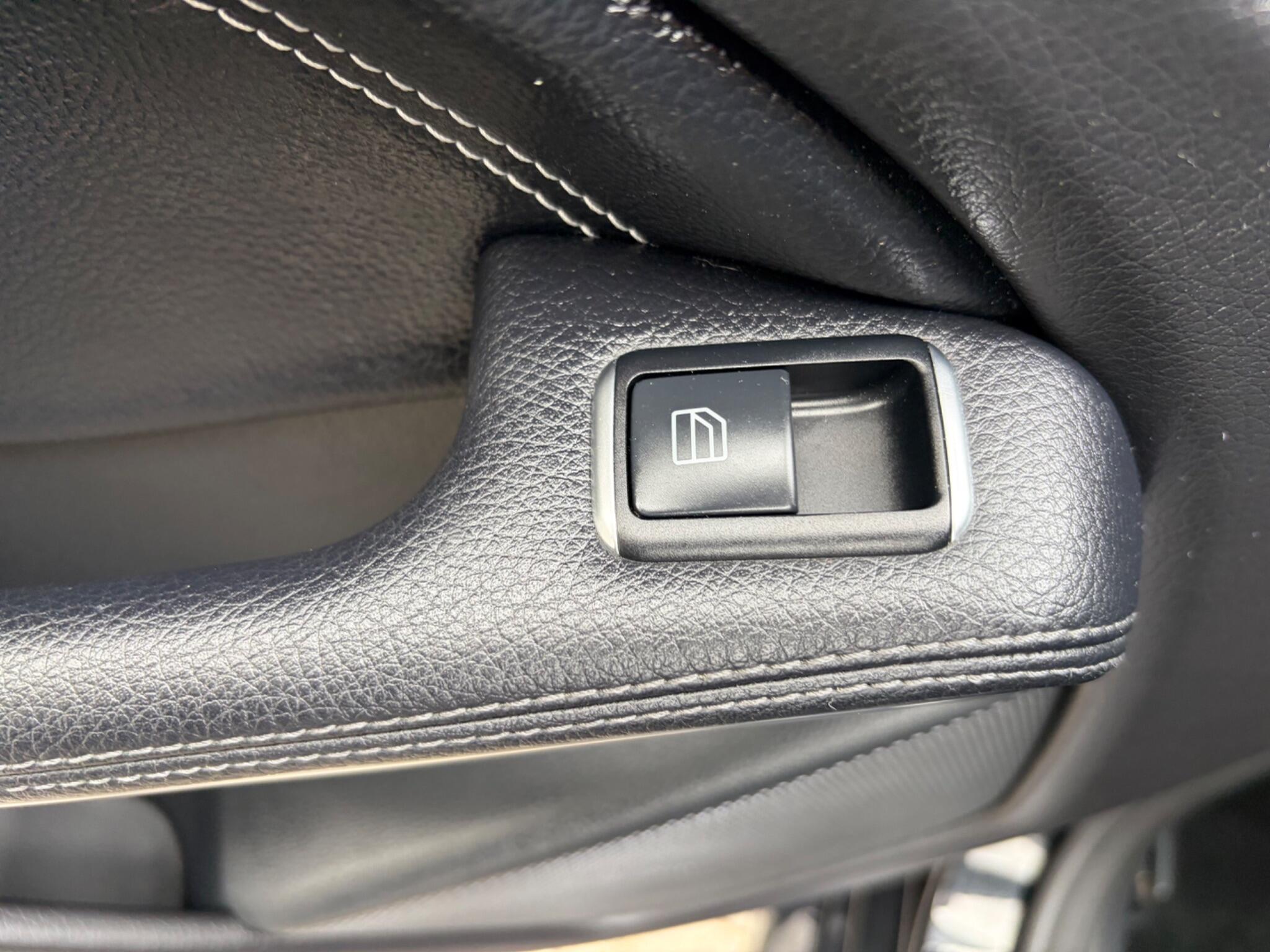 Mercedes-Benz Cla view 72