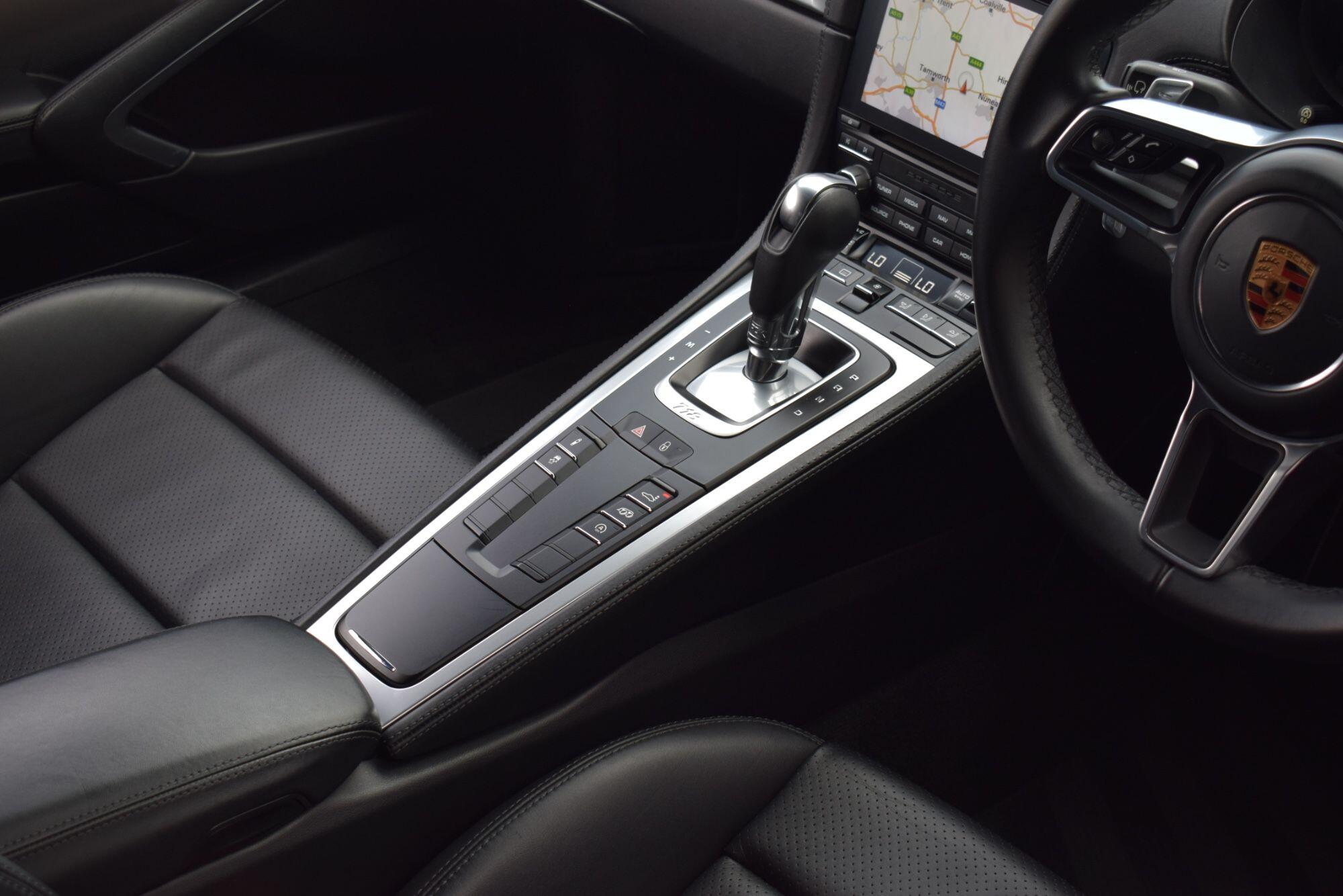 Porsche Cayman view 7
