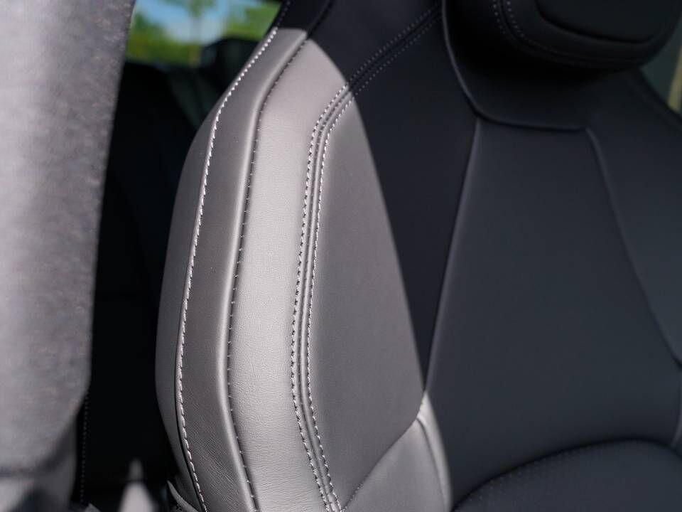 Porsche Macan view 54
