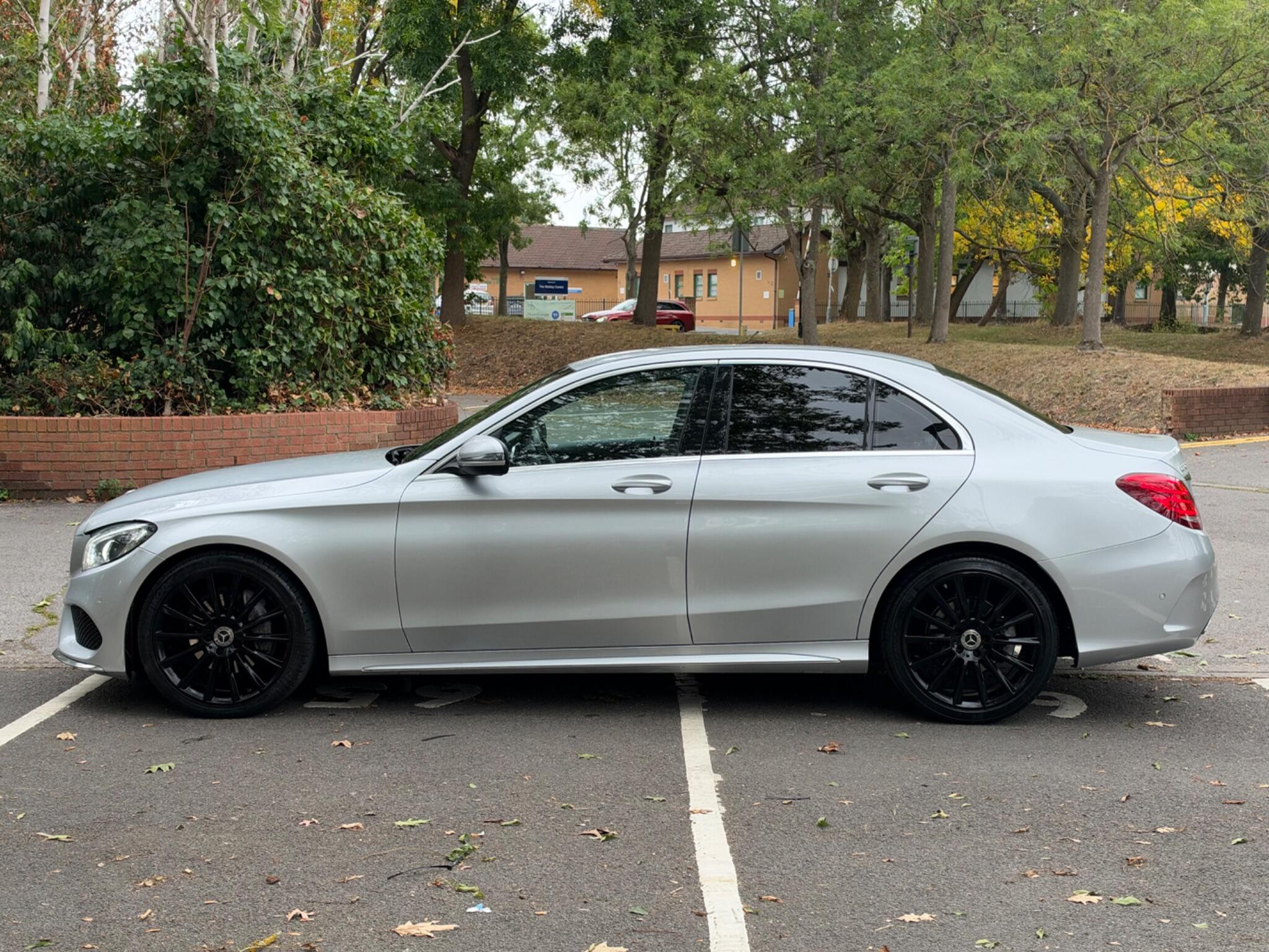 Mercedes-Benz C-Class view 6