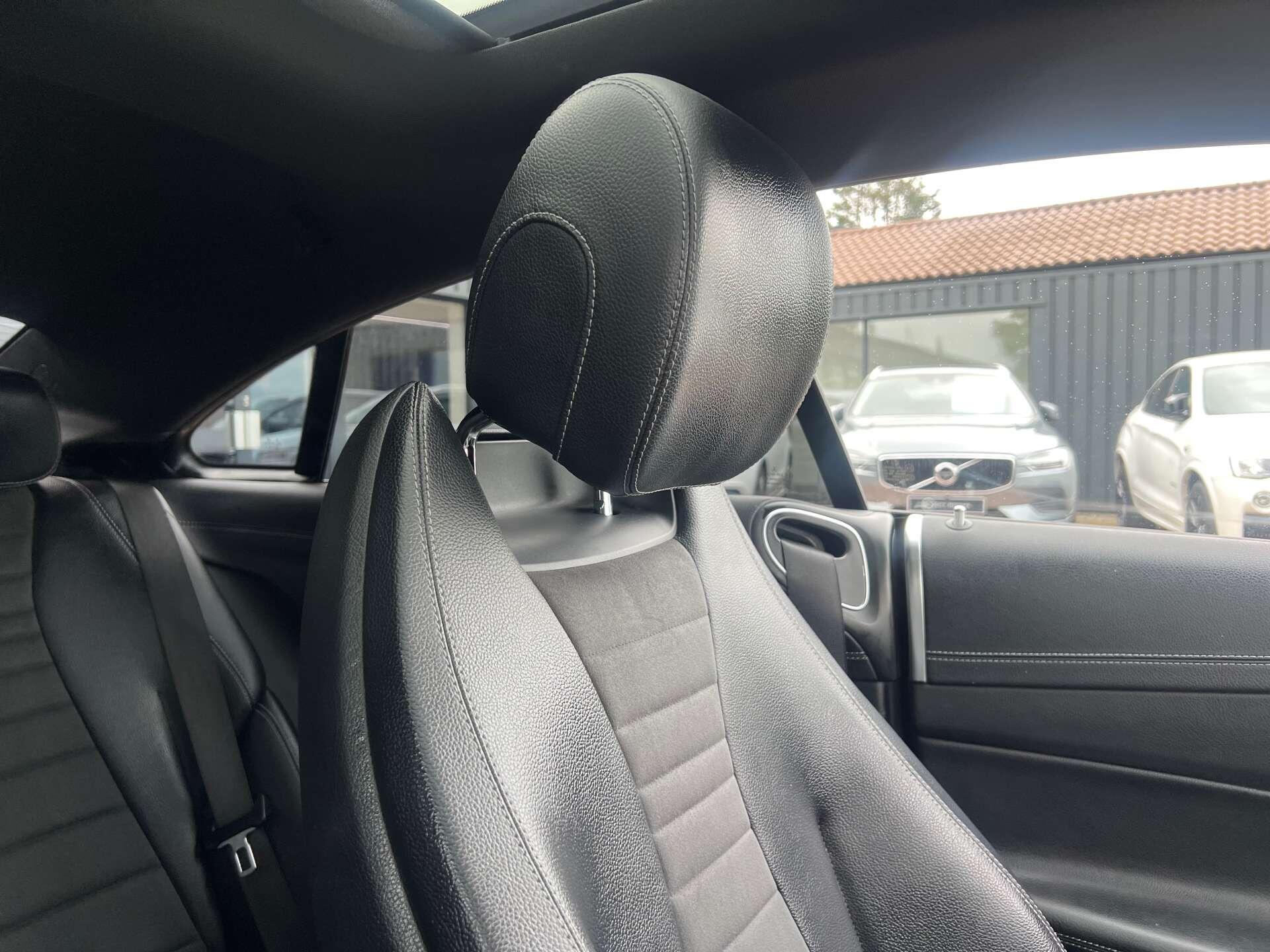 Mercedes-Benz E-Class view 41