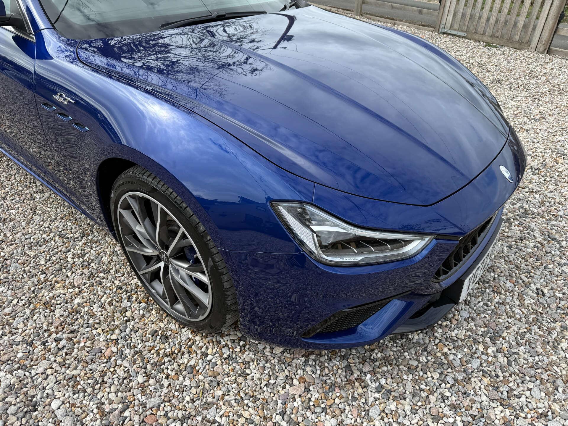 Maserati Ghibli view 12