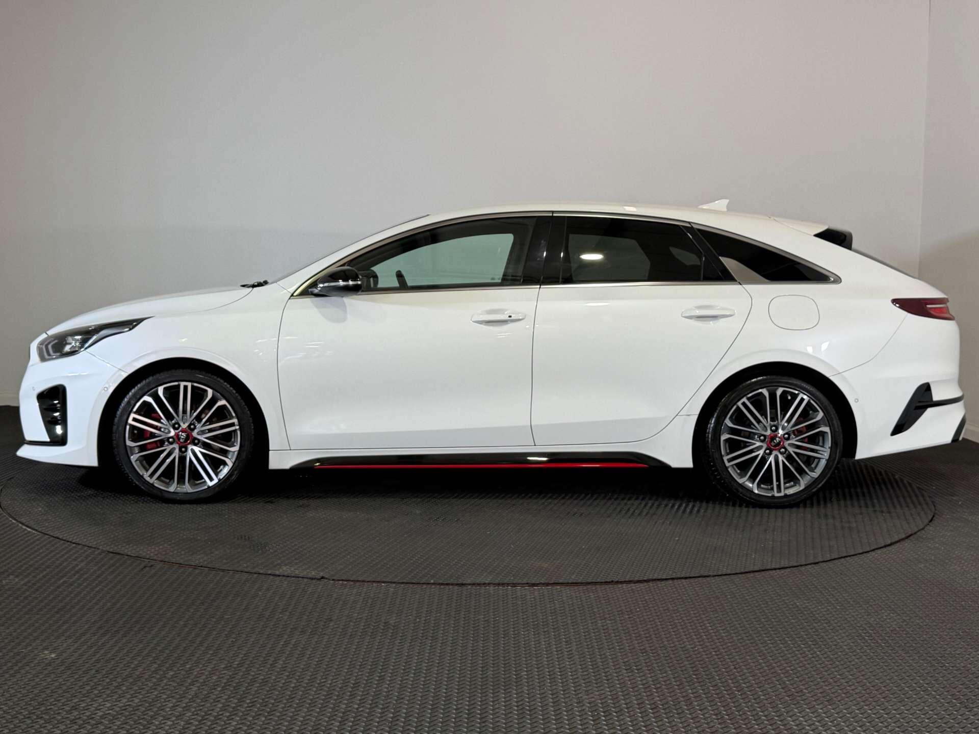 Kia Proceed view 4