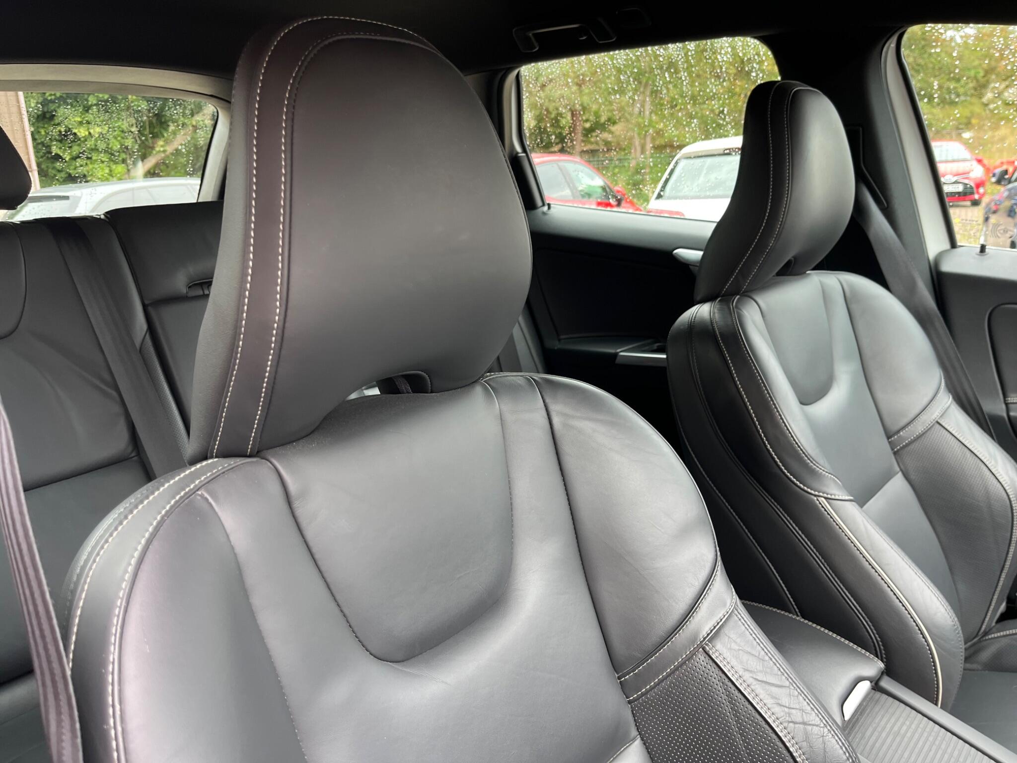 Volvo XC60 view 34