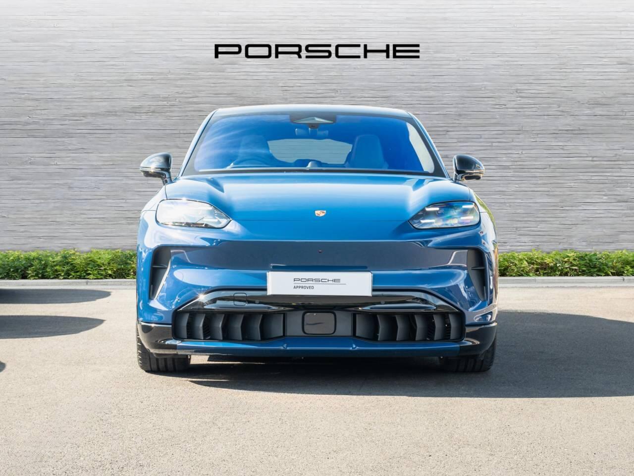 Porsche Cayenne view 6