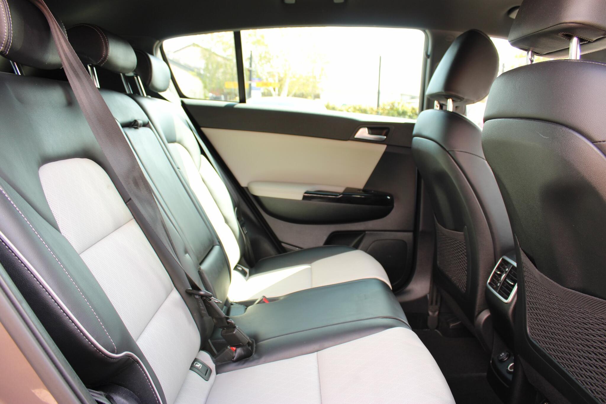 Kia Sportage view 24