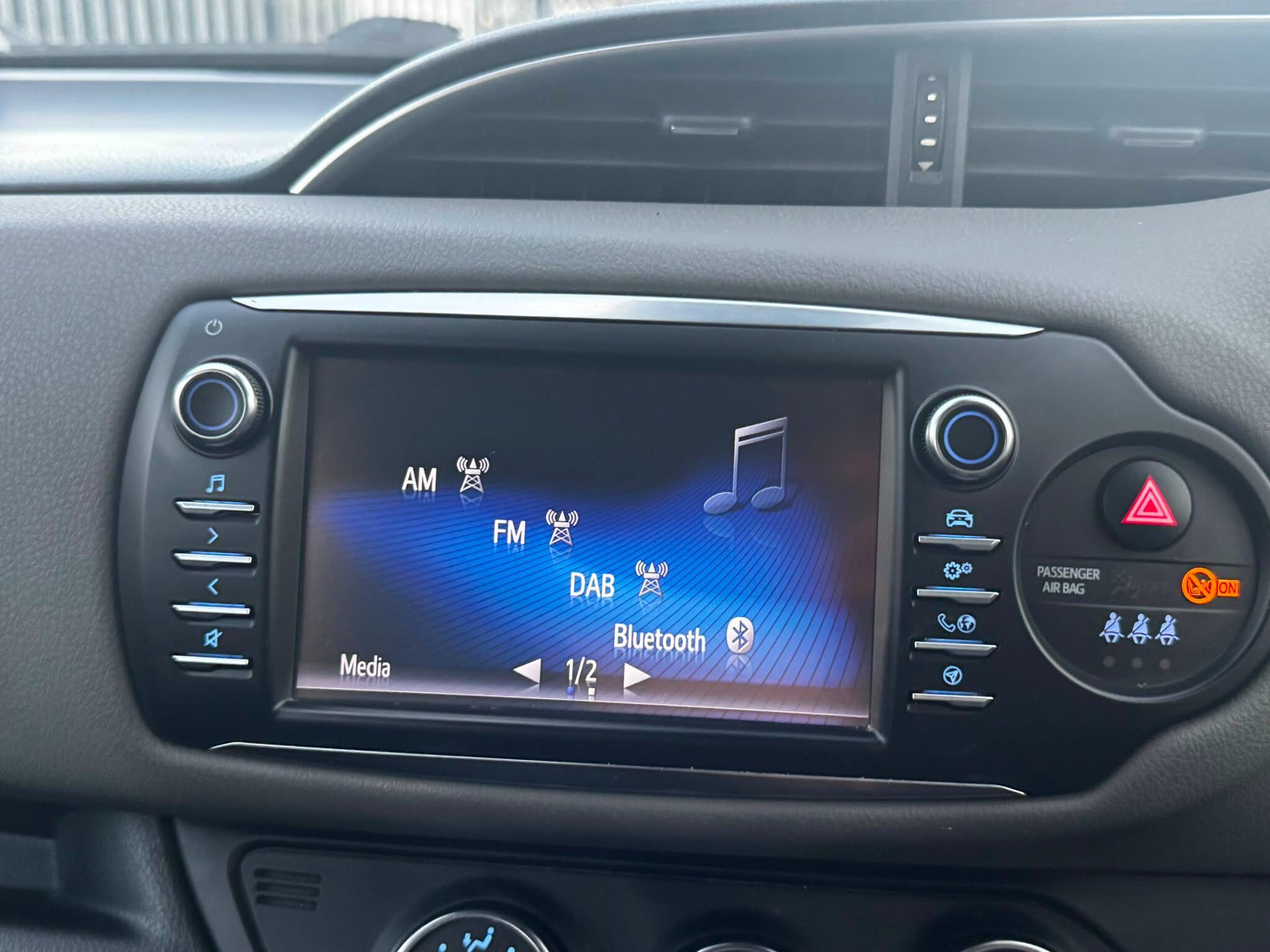 Toyota Yaris view 27