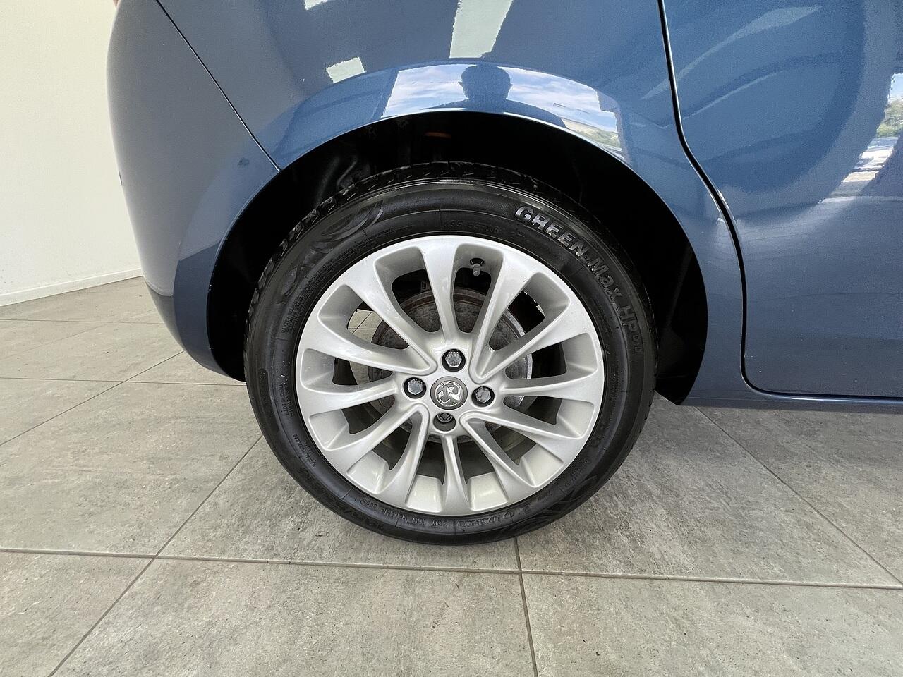 Vauxhall Corsa view 20