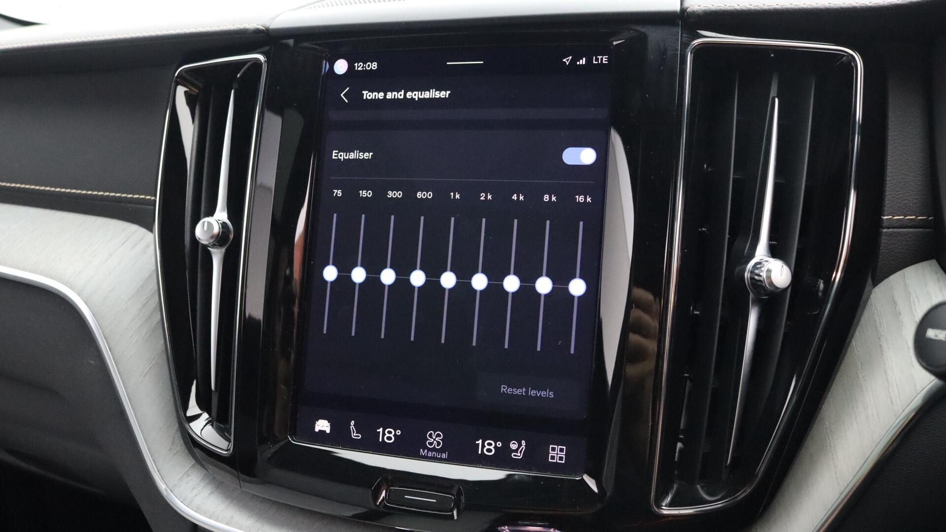 Volvo XC60 view 46